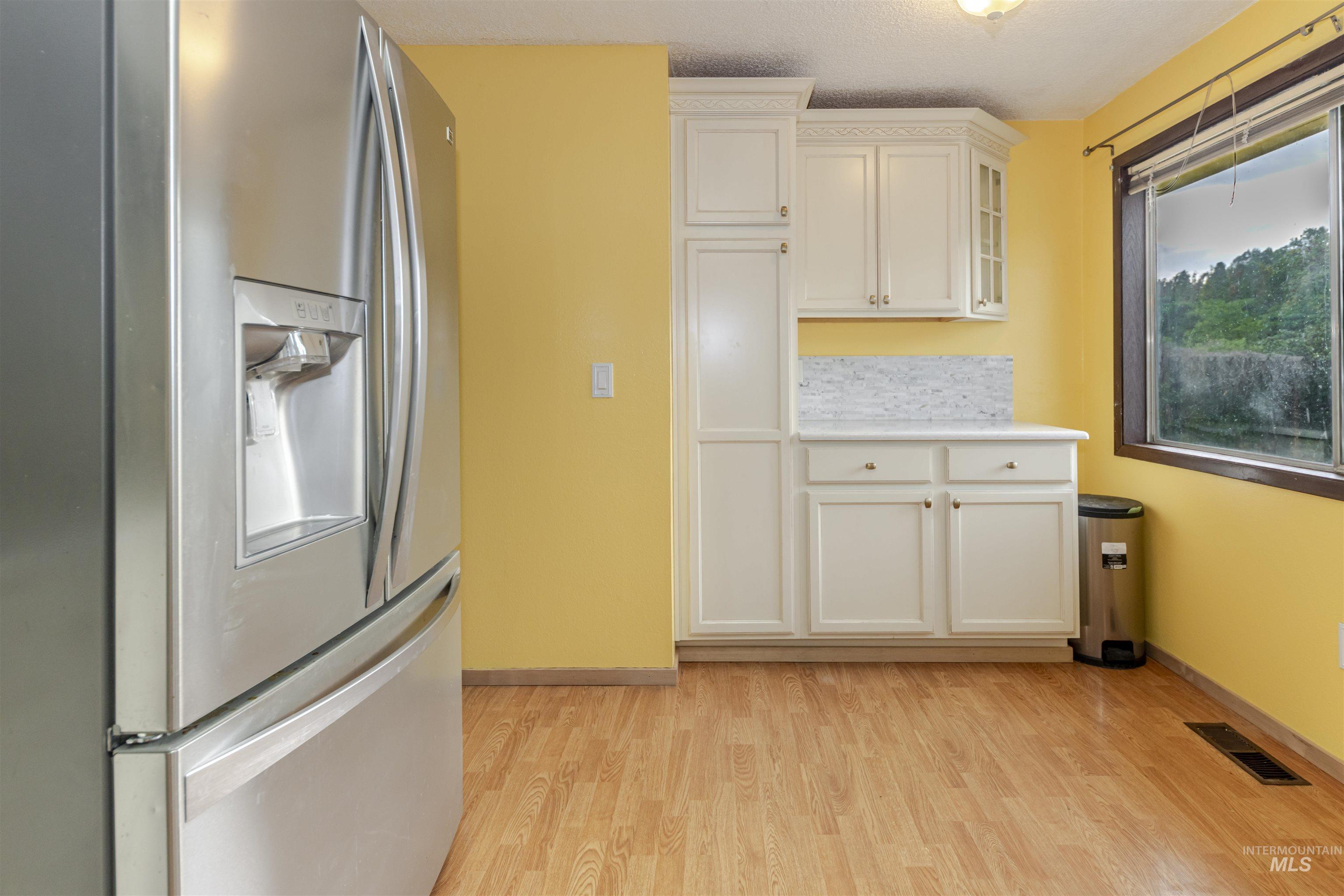 2909 Meadowlark Drive, Lewiston, Idaho 83501, 3 Bedrooms, 2.5 Bathrooms, Residential For Sale, Price $348,000,MLS 99003028