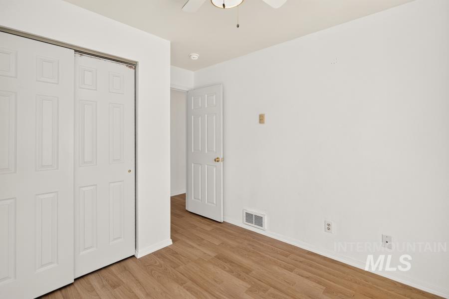 131 Baker St., Moscow, Idaho 83843, 3 Bedrooms, 2 Bathrooms, Residential For Sale, Price $239,000,MLS 99003030