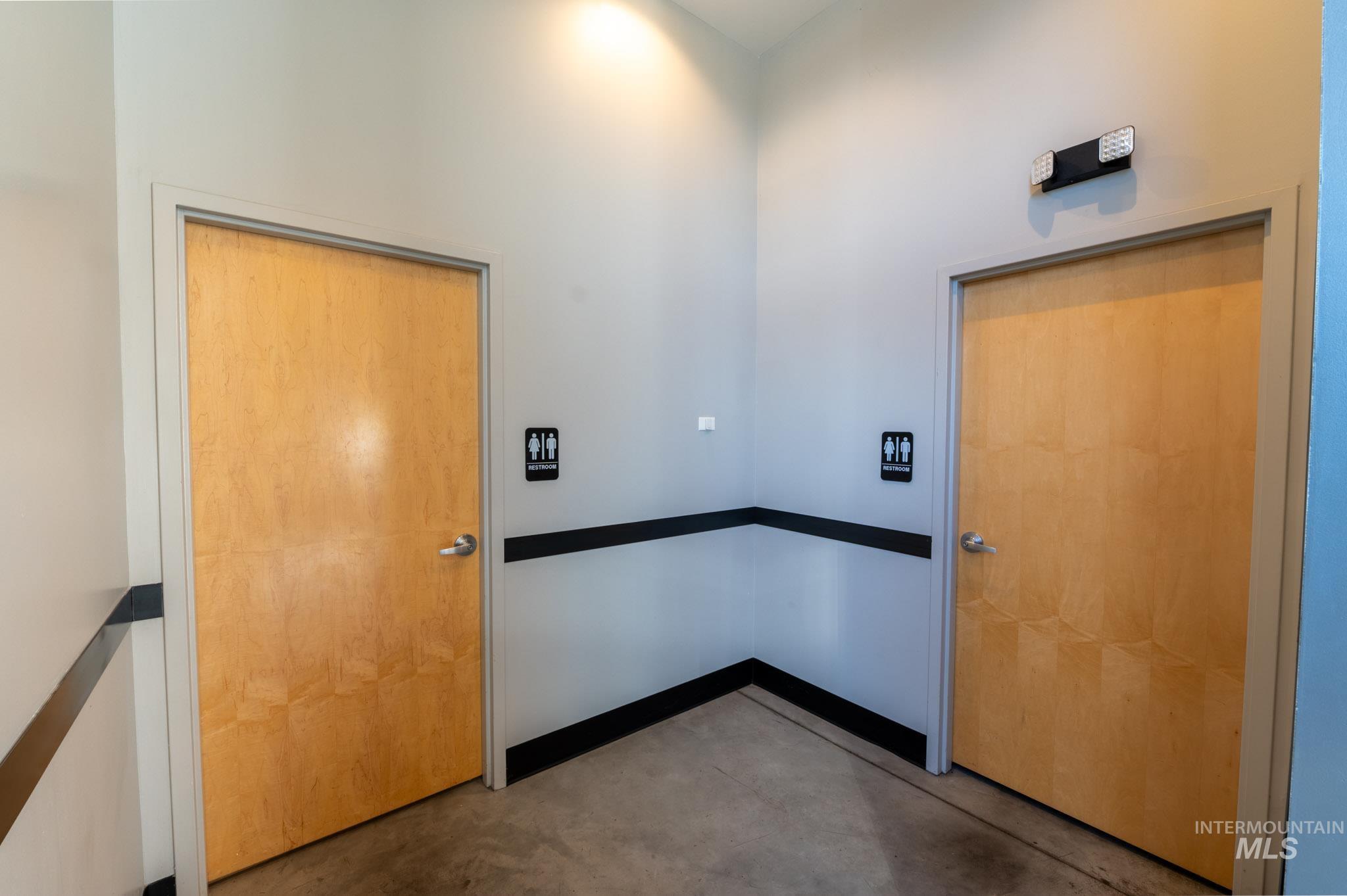 683 Blue Lakes Blvd, Twin Falls, Idaho 83301, Business/Commercial For Sale, Price $1,500,000,MLS 99003034