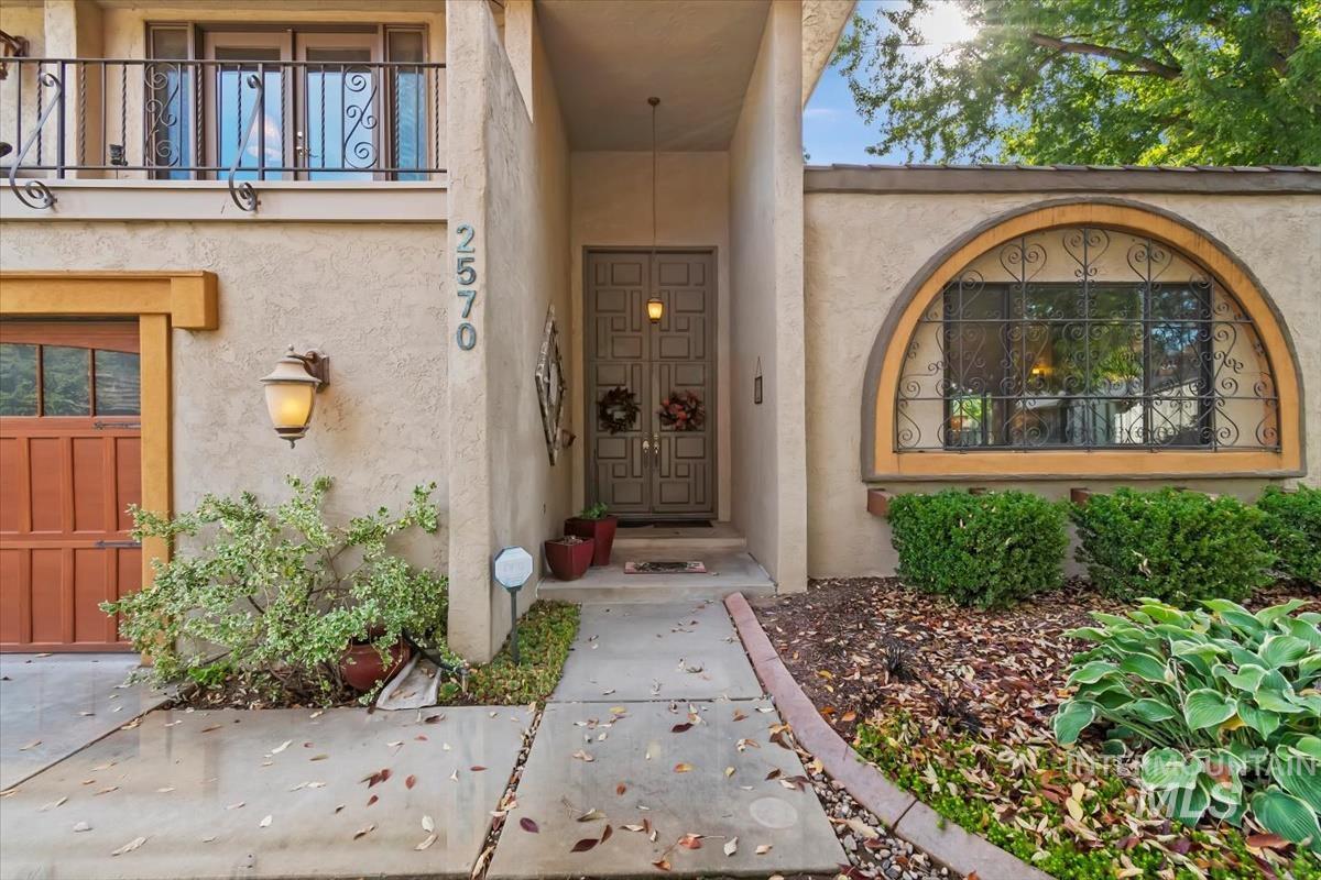 2570 Bruins Circle, Boise, Idaho 83704, 4 Bedrooms, 2.5 Bathrooms, Residential For Sale, Price $699,900,MLS 99003035