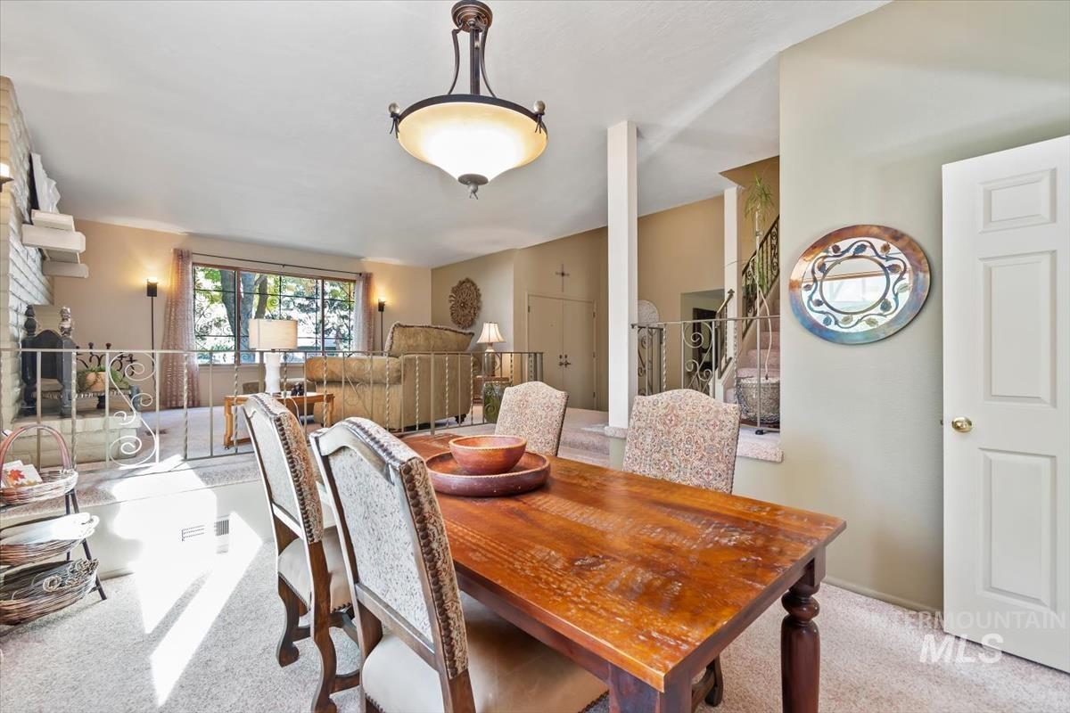 2570 Bruins Circle, Boise, Idaho 83704, 4 Bedrooms, 2.5 Bathrooms, Residential For Sale, Price $699,900,MLS 99003035