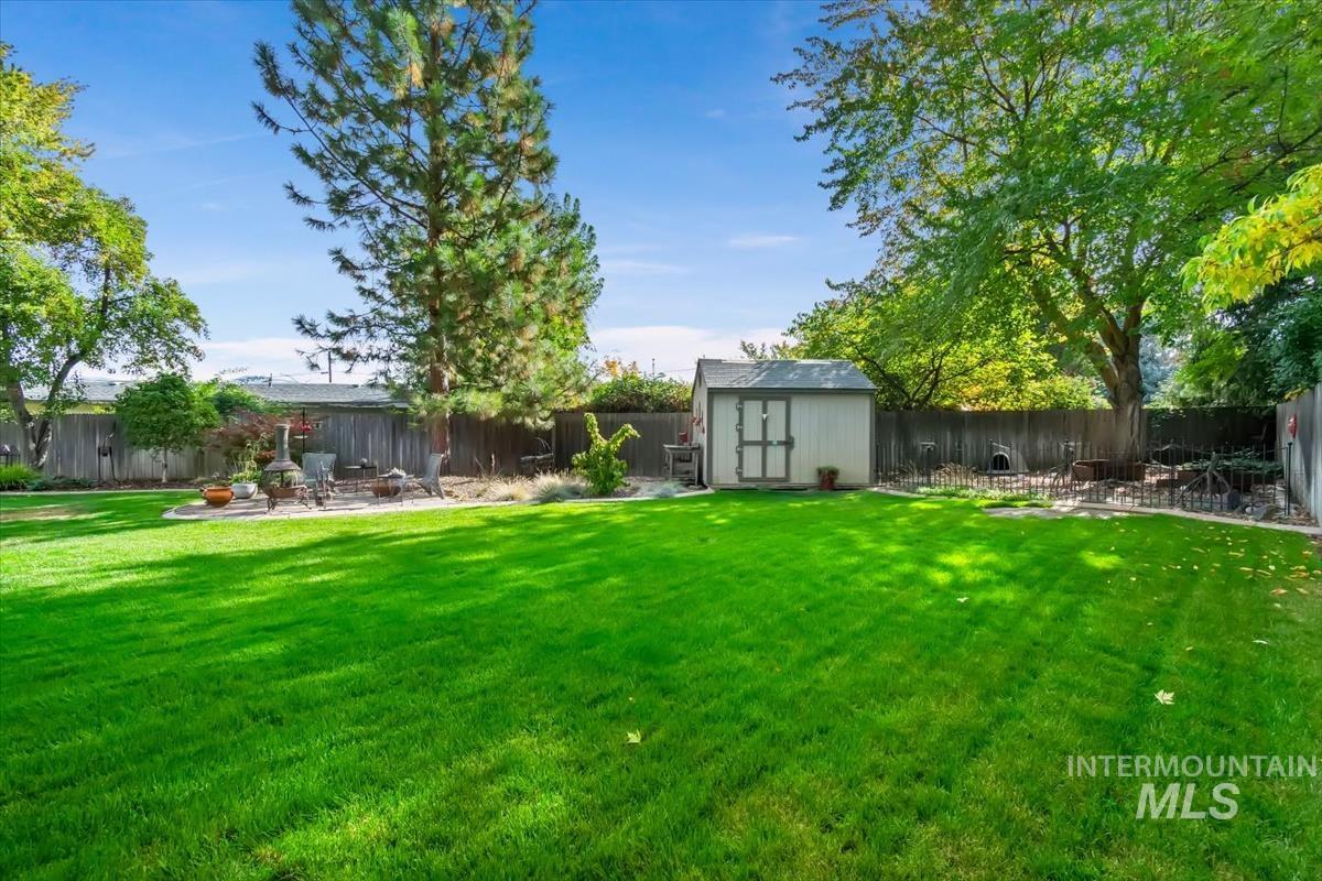 2570 Bruins Circle, Boise, Idaho 83704, 4 Bedrooms, 2.5 Bathrooms, Residential For Sale, Price $699,900,MLS 99003035