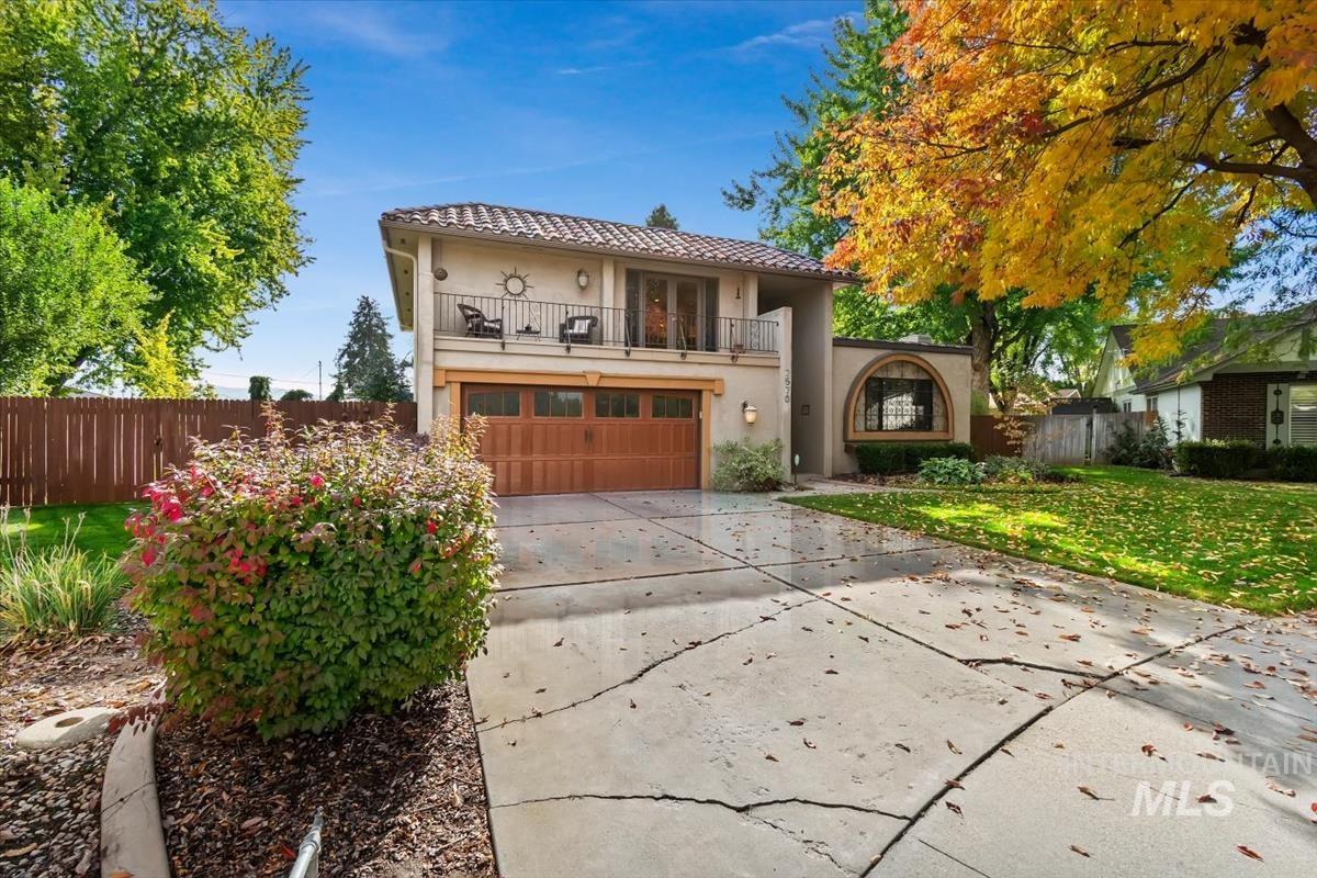 2570 Bruins Circle, Boise, Idaho 83704, 4 Bedrooms, 2.5 Bathrooms, Residential For Sale, Price $699,900,MLS 99003035