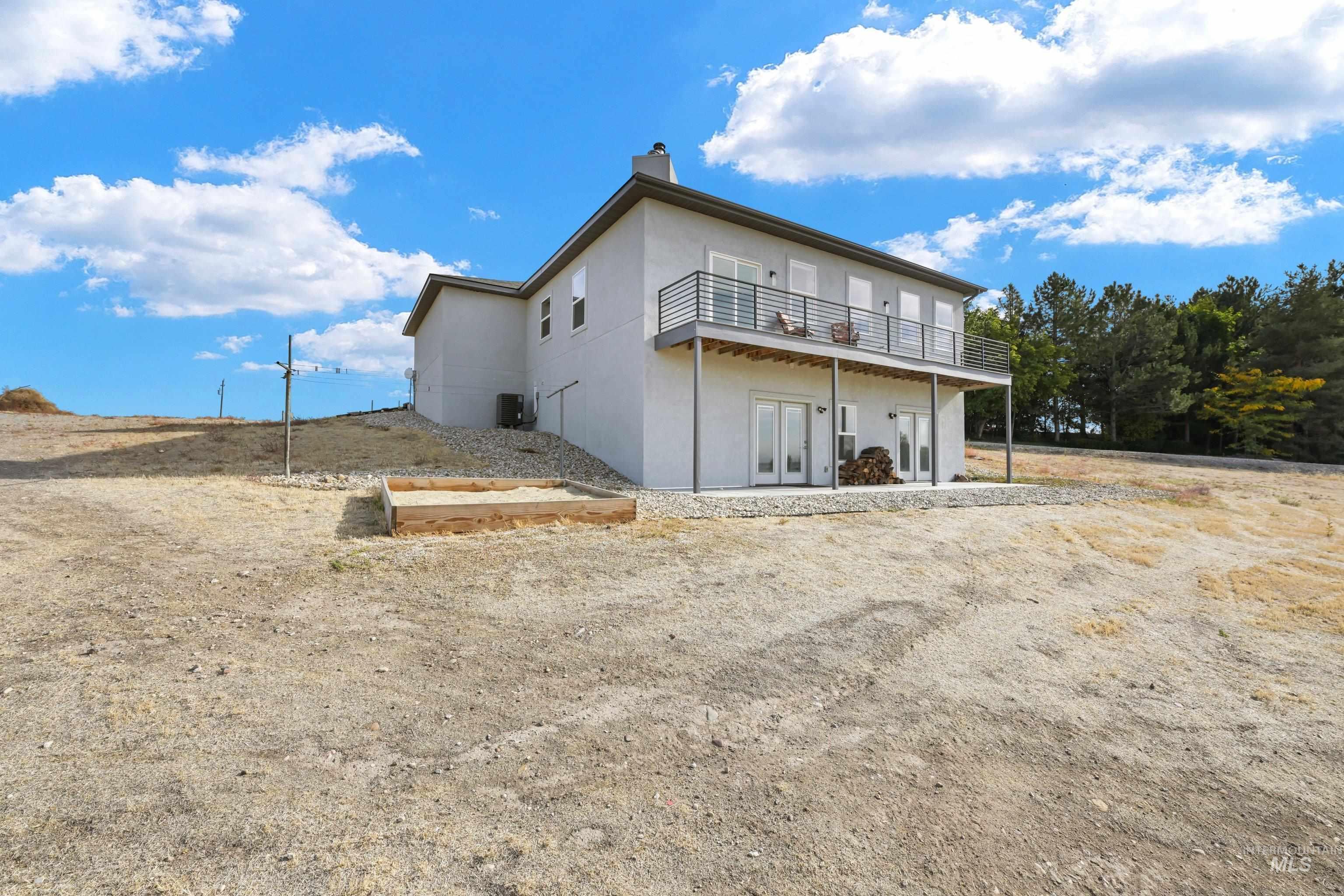 11915 Lawrence, Caldwell, Idaho 83607, 3 Bedrooms, 3 Bathrooms, Residential For Sale, Price $769,900,MLS 99003038