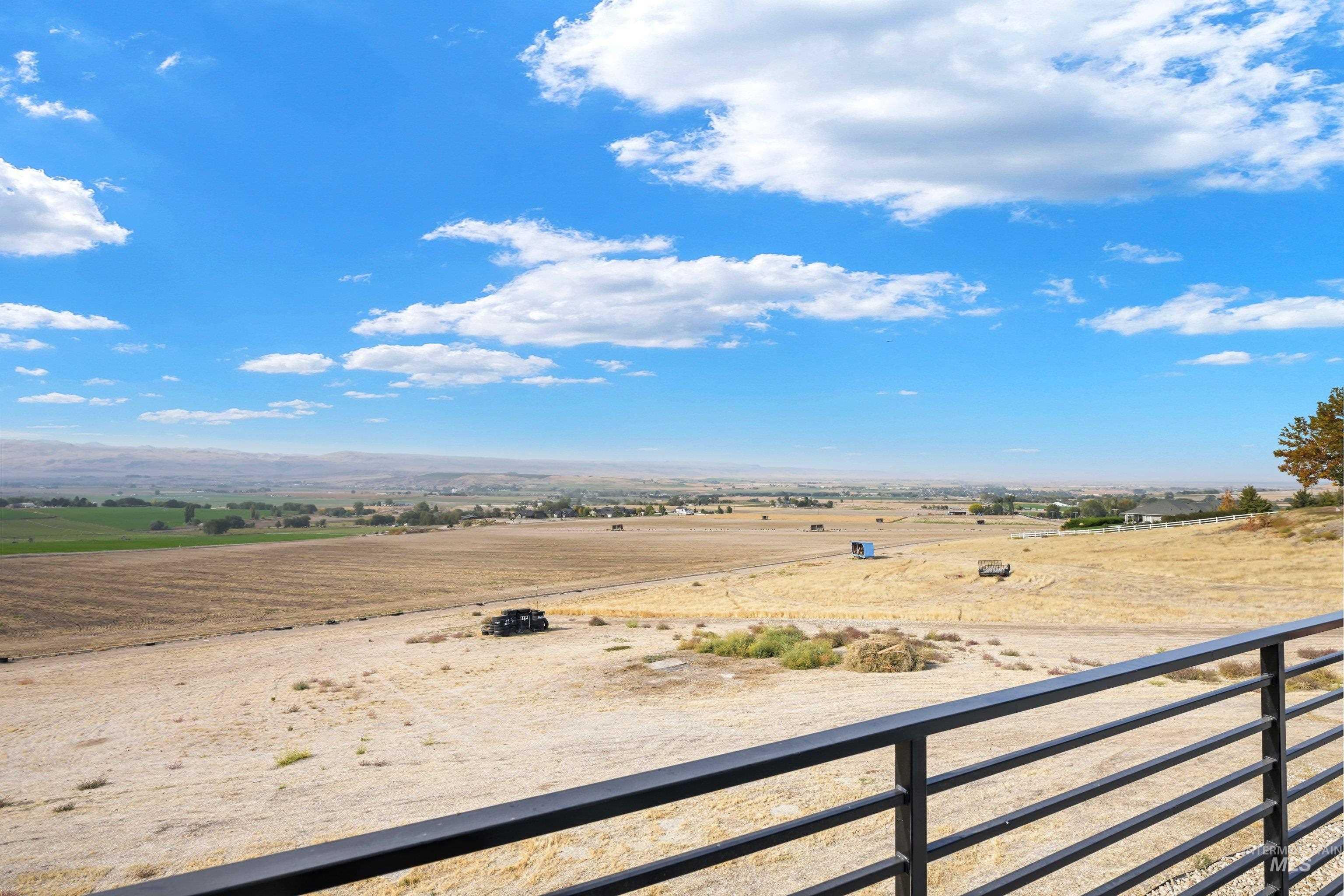 11915 Lawrence, Caldwell, Idaho 83607, 3 Bedrooms, 3 Bathrooms, Residential For Sale, Price $769,900,MLS 99003038