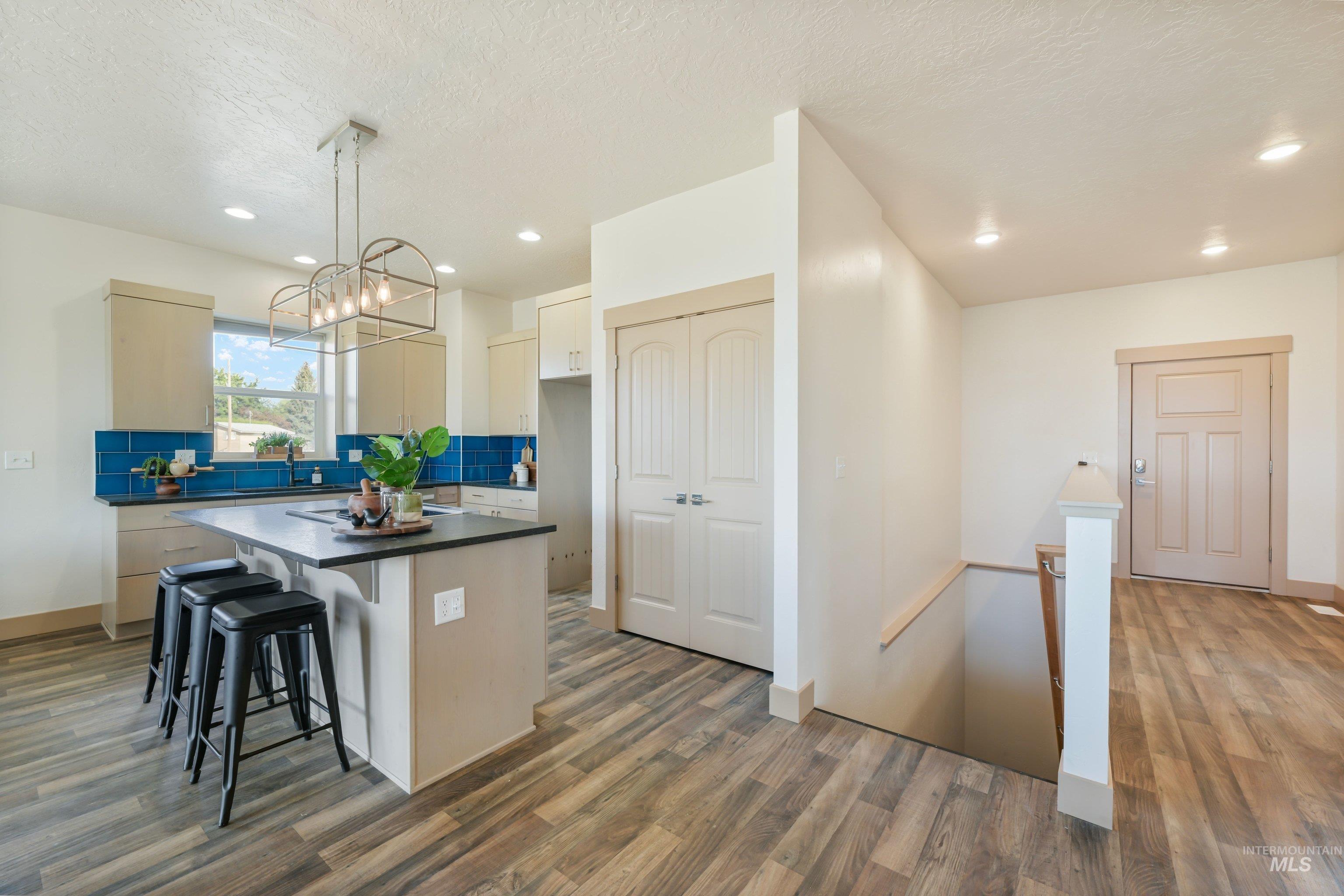 11915 Lawrence, Caldwell, Idaho 83607, 3 Bedrooms, 3 Bathrooms, Residential For Sale, Price $769,900,MLS 99003038