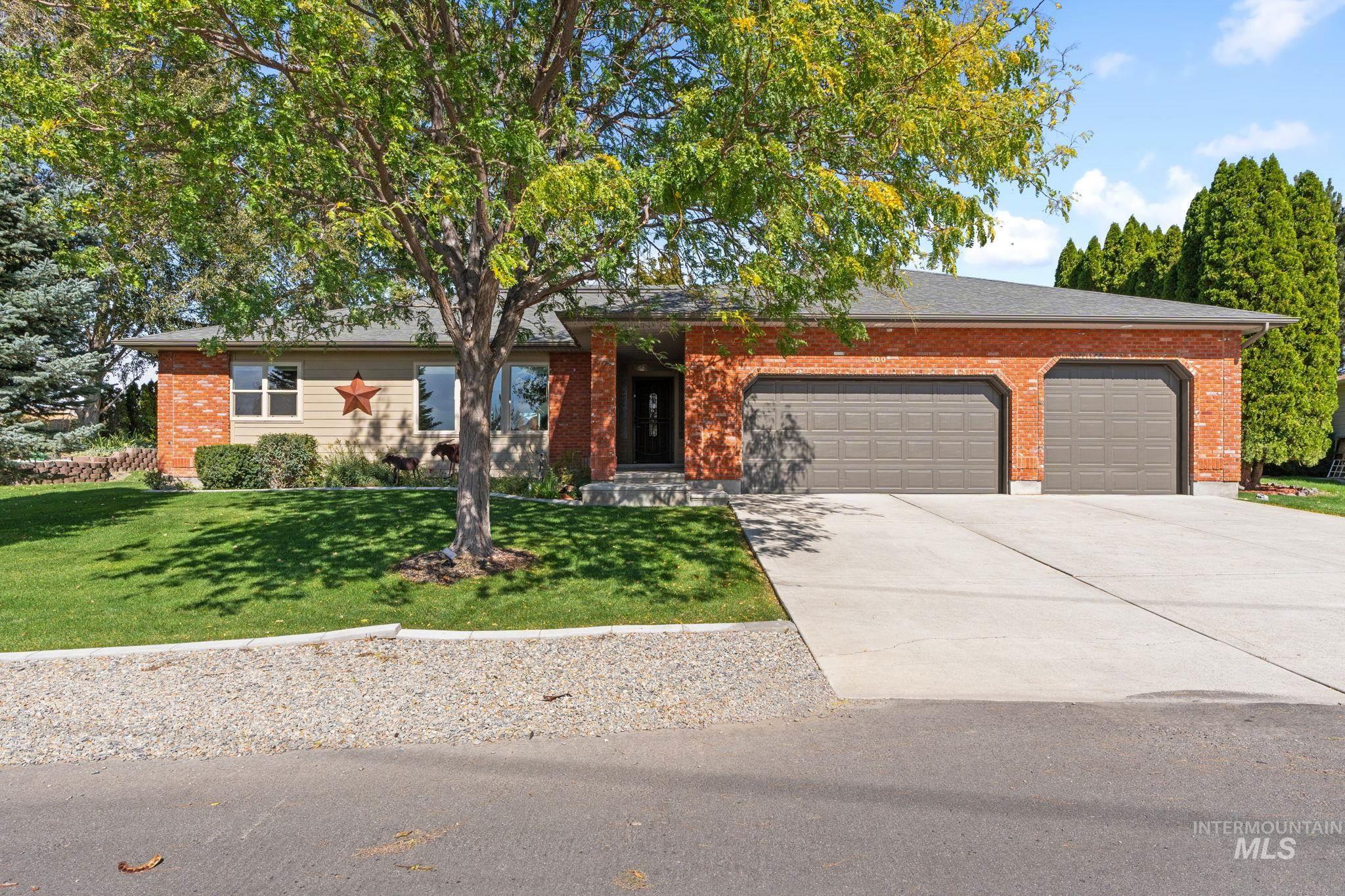100 Olympic Rd, Jerome, Idaho 83338, 3 Bedrooms, 2 Bathrooms, Residential For Sale, Price $579,990,MLS 99003039