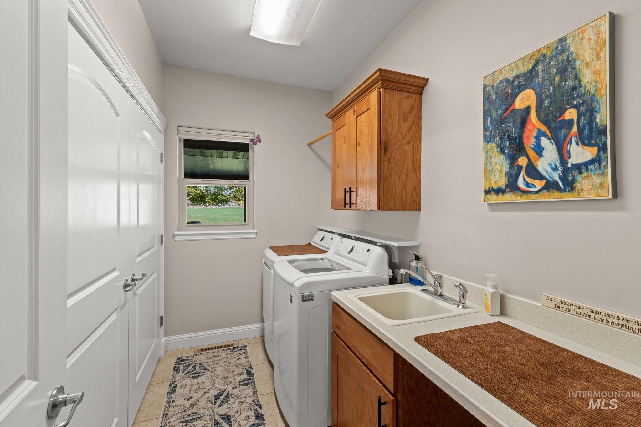 100 Olympic Rd, Jerome, Idaho 83338, 3 Bedrooms, 2 Bathrooms, Residential For Sale, Price $579,990,MLS 99003039