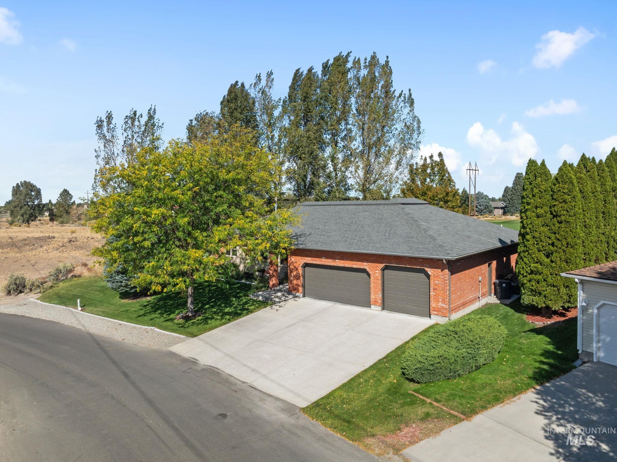 100 Olympic Rd, Jerome, Idaho 83338, 3 Bedrooms, 2 Bathrooms, Residential For Sale, Price $579,990,MLS 99003039