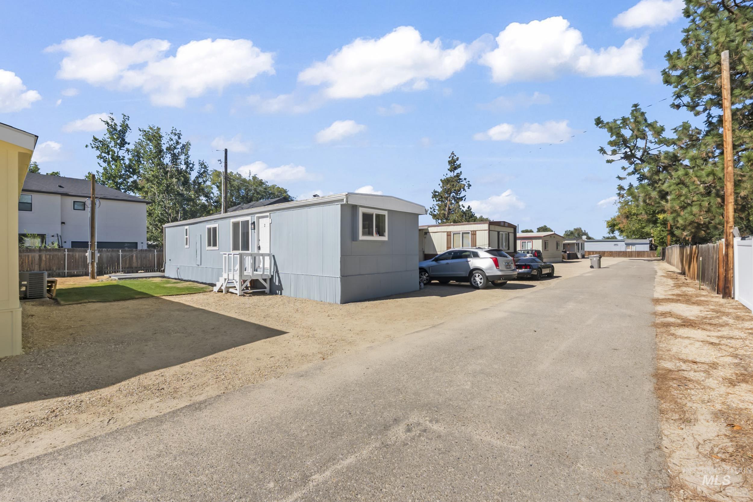 208 E 43rd St, Garden City, Idaho 83714, 2 Bedrooms, 1 Bathroom, Residential For Sale, Price $60,000,MLS 99003041