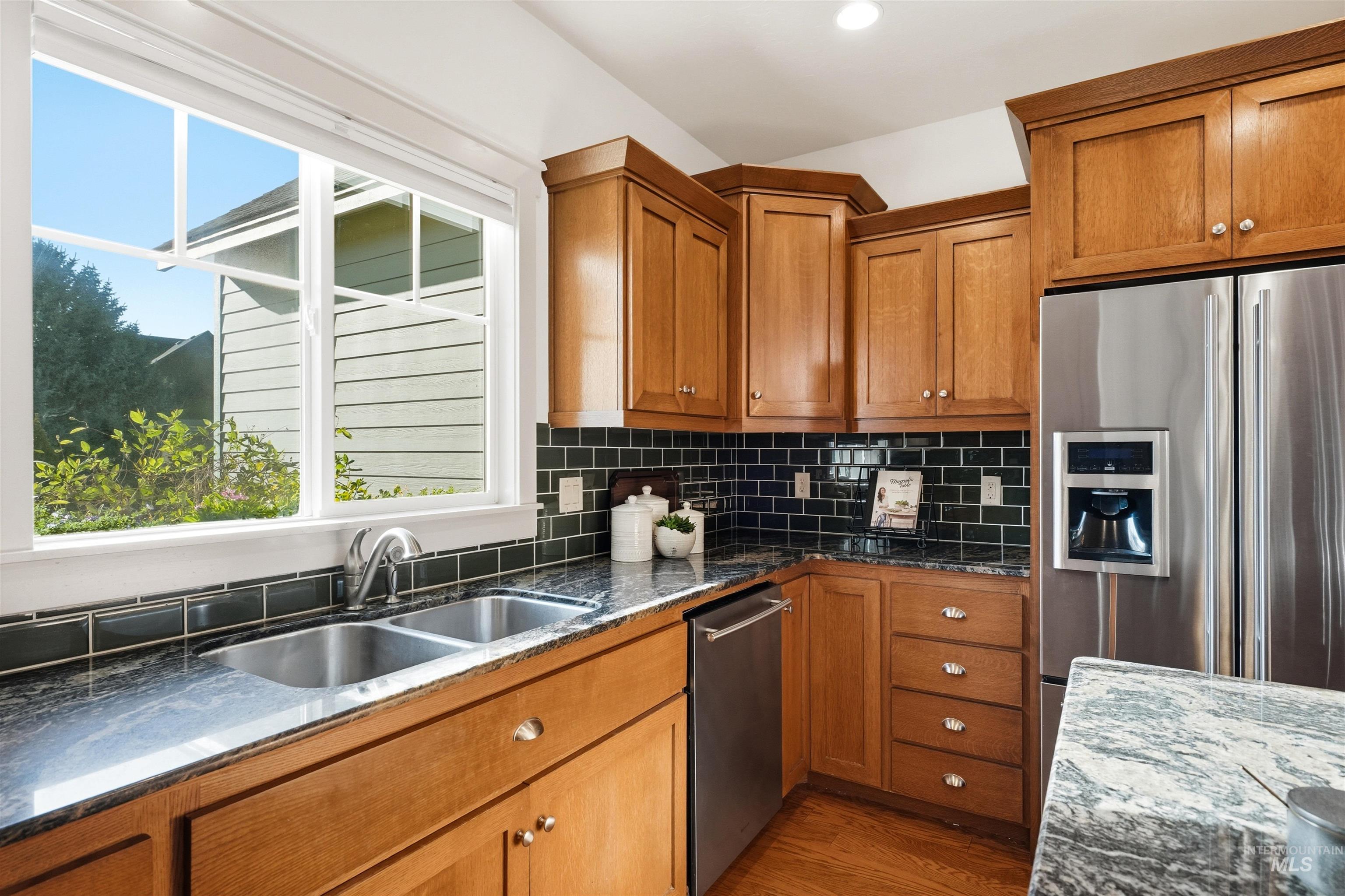 434 S Winslow Bay Way, Star, Idaho 83669, 4 Bedrooms, 3 Bathrooms, Residential For Sale, Price $699,000, 99003042