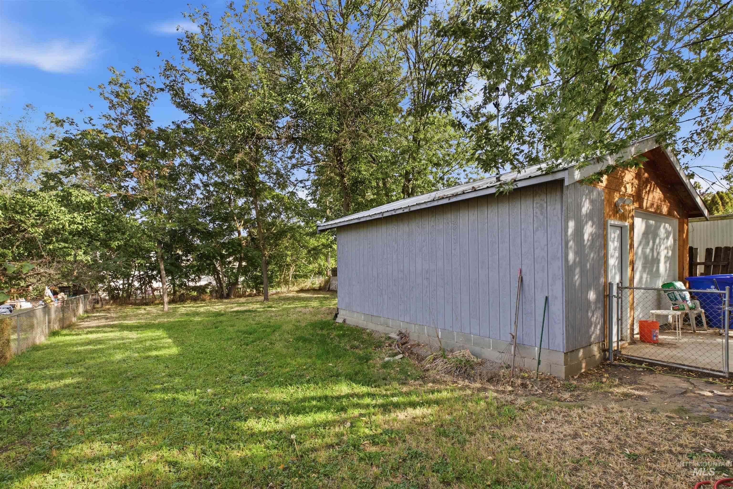 135 Garden Ct, Lewiston, Idaho 83501, 2 Bedrooms, 1 Bathroom, Residential For Sale, Price $170,000,MLS 99003044