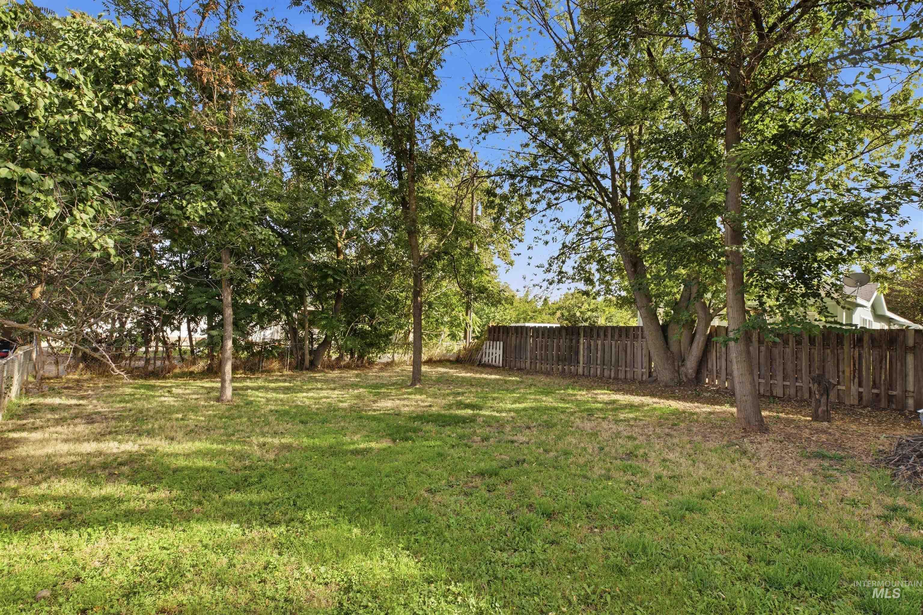 135 Garden Ct, Lewiston, Idaho 83501, 2 Bedrooms, 1 Bathroom, Residential For Sale, Price $170,000,MLS 99003044