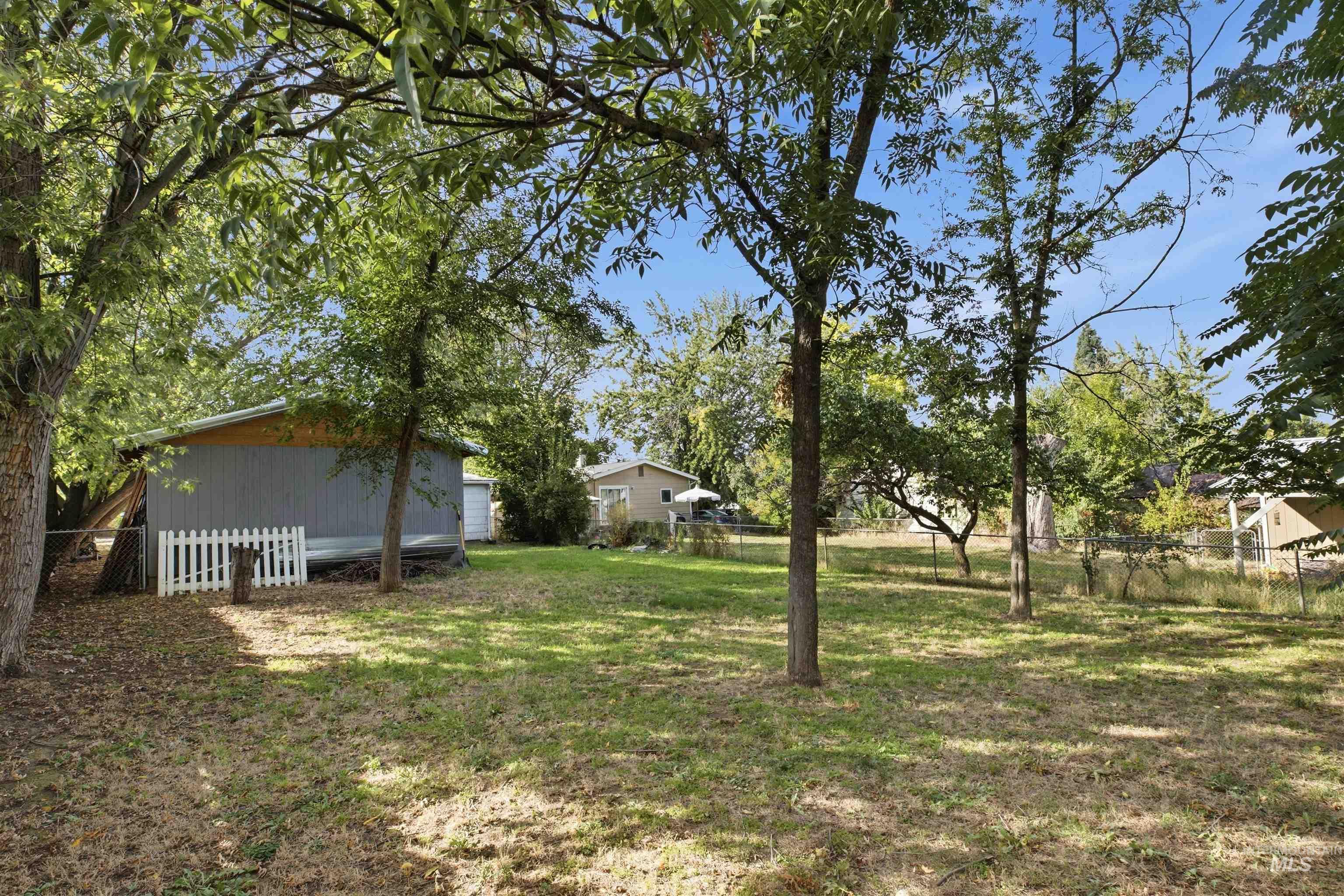 135 Garden Ct, Lewiston, Idaho 83501, 2 Bedrooms, 1 Bathroom, Residential For Sale, Price $170,000,MLS 99003044