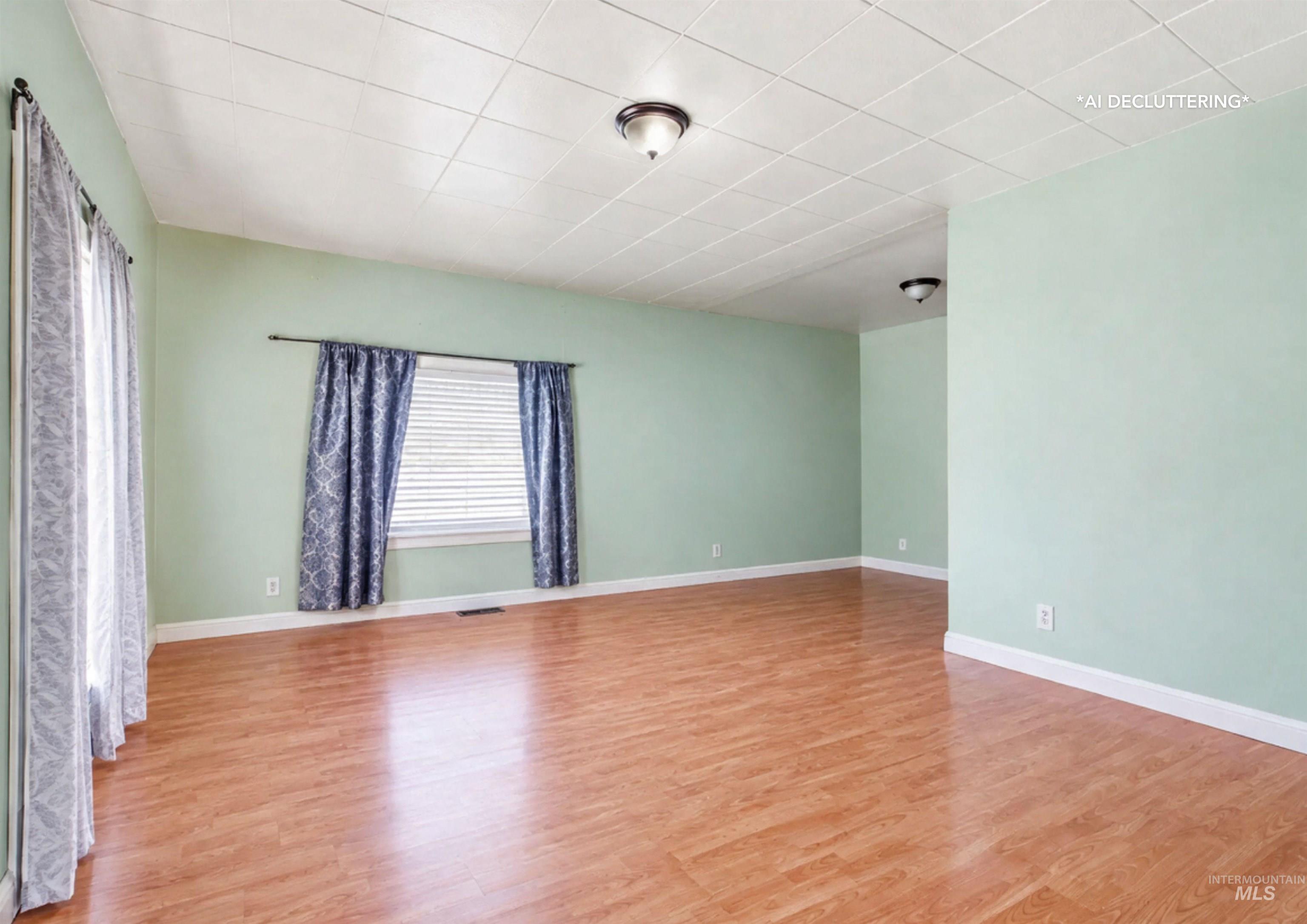 135 Garden Ct, Lewiston, Idaho 83501, 2 Bedrooms, 1 Bathroom, Residential For Sale, Price $170,000,MLS 99003044