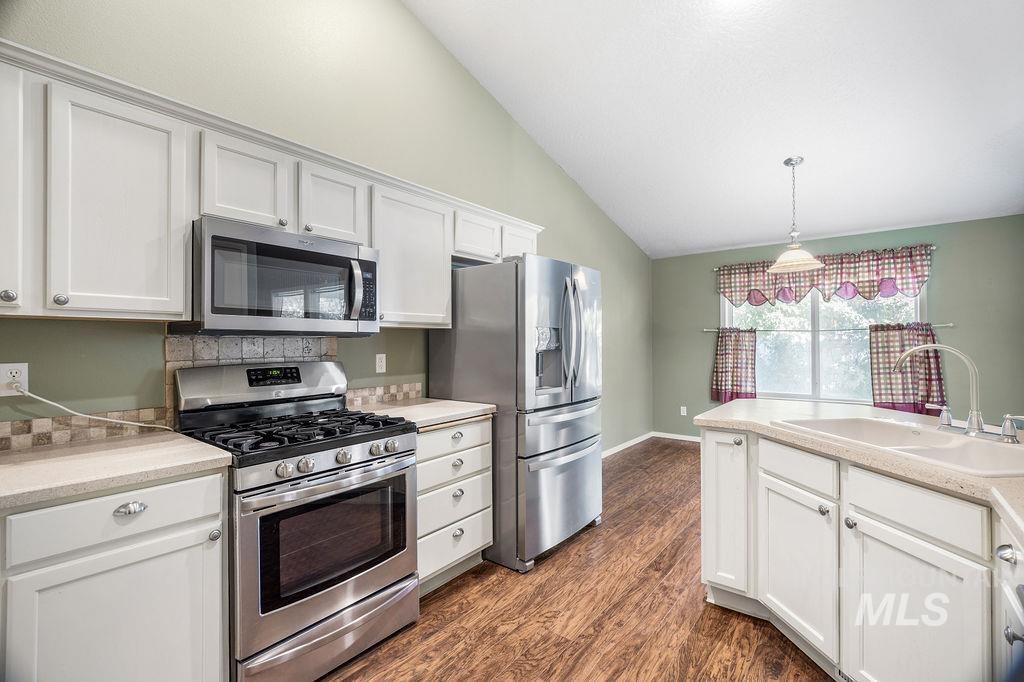 1005 Mallard St, Fruitland, Idaho 83619, 3 Bedrooms, 2 Bathrooms, Residential For Sale, Price $349,900,MLS 99003045