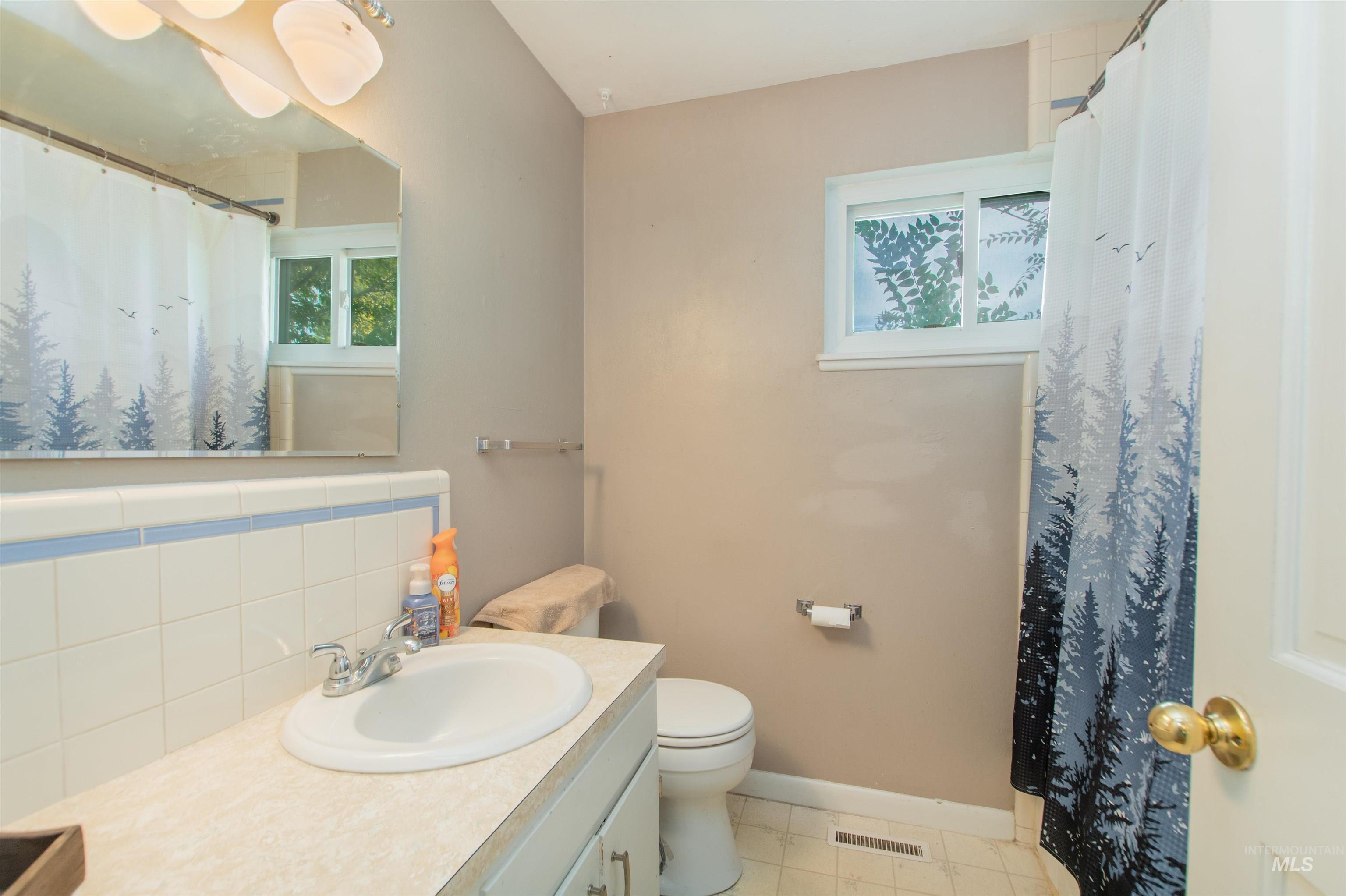 4110 Pleasant View Dr, Nampa, Idaho 83686, 4 Bedrooms, 2 Bathrooms, Residential For Sale, Price $620,000,MLS 99003046
