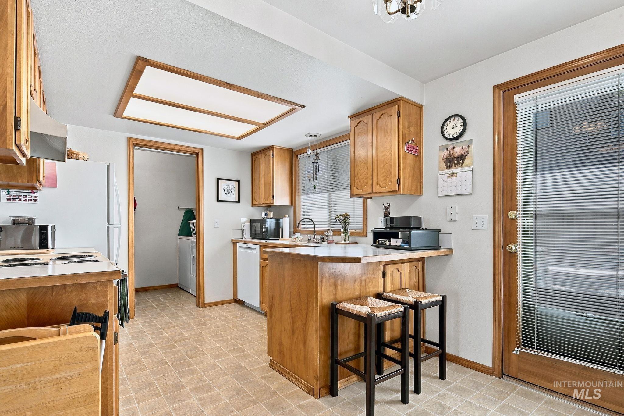 801 W Ivywild Lane, Boise, Idaho 83706, 3 Bedrooms, 2 Bathrooms, Residential For Sale, Price $489,000,MLS 99003049