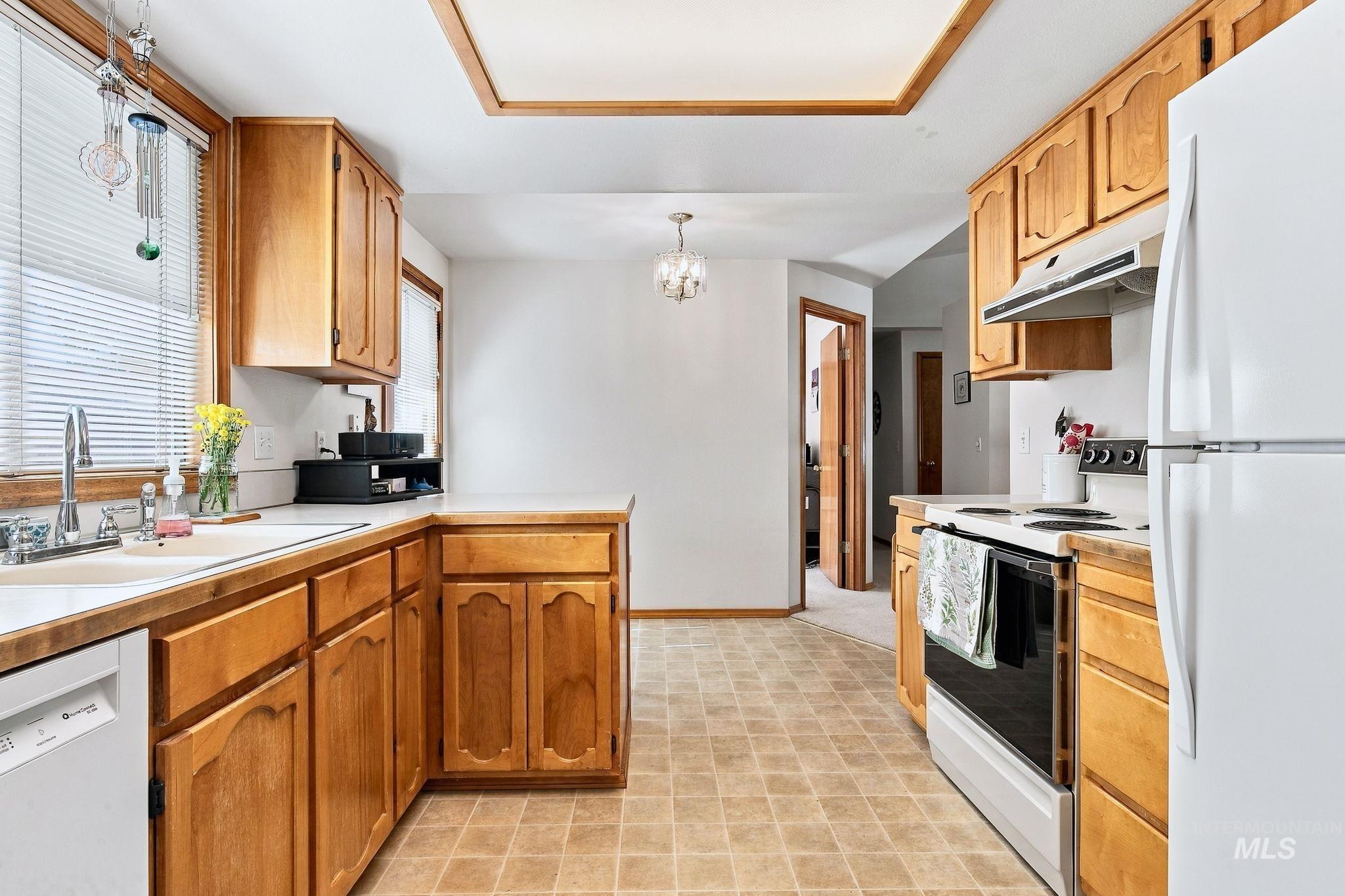 801 W Ivywild Lane, Boise, Idaho 83706, 3 Bedrooms, 2 Bathrooms, Residential For Sale, Price $489,000,MLS 99003049