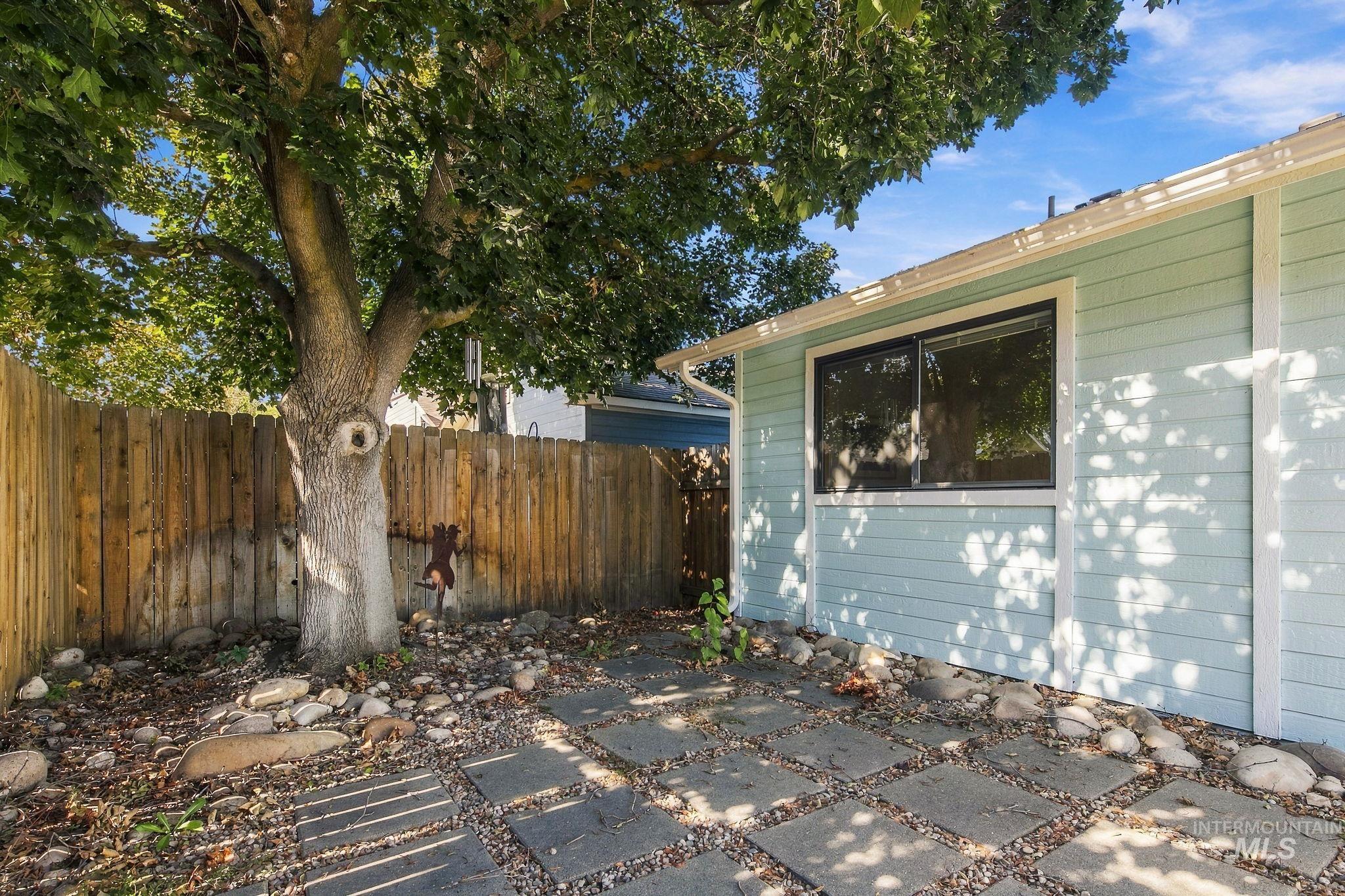 801 W Ivywild Lane, Boise, Idaho 83706, 3 Bedrooms, 2 Bathrooms, Residential For Sale, Price $489,000,MLS 99003049
