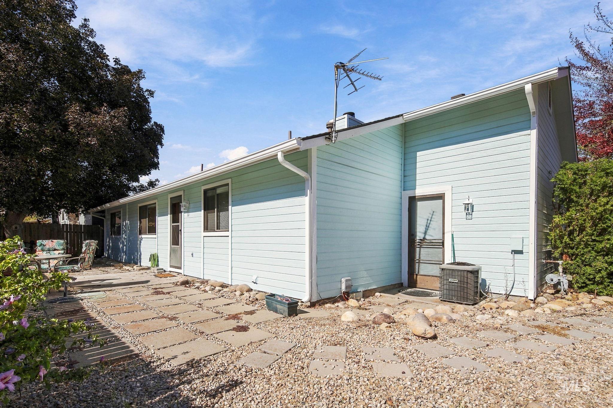 801 W Ivywild Lane, Boise, Idaho 83706, 3 Bedrooms, 2 Bathrooms, Residential For Sale, Price $489,000,MLS 99003049