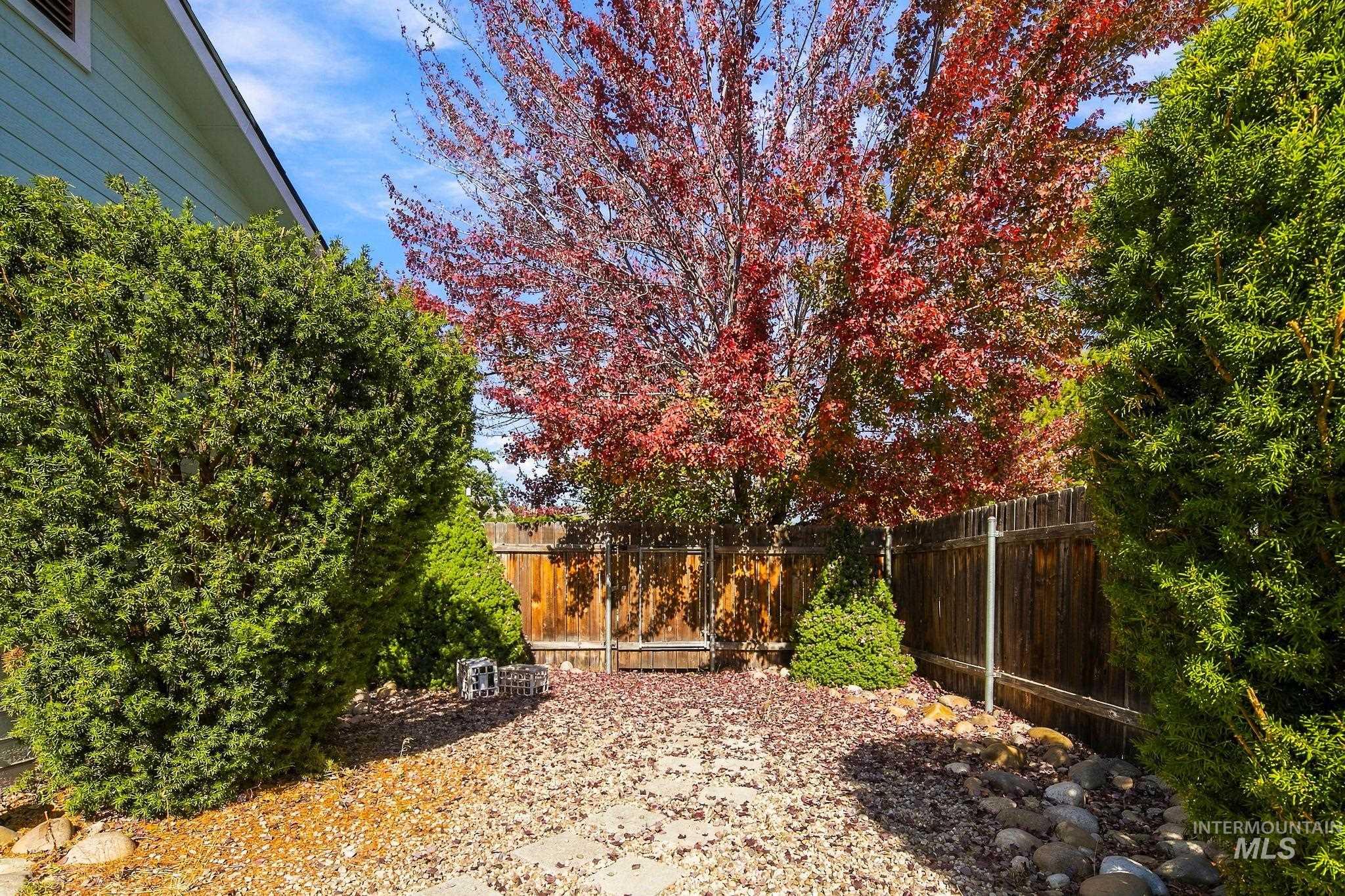 801 W Ivywild Lane, Boise, Idaho 83706, 3 Bedrooms, 2 Bathrooms, Residential For Sale, Price $489,000,MLS 99003049