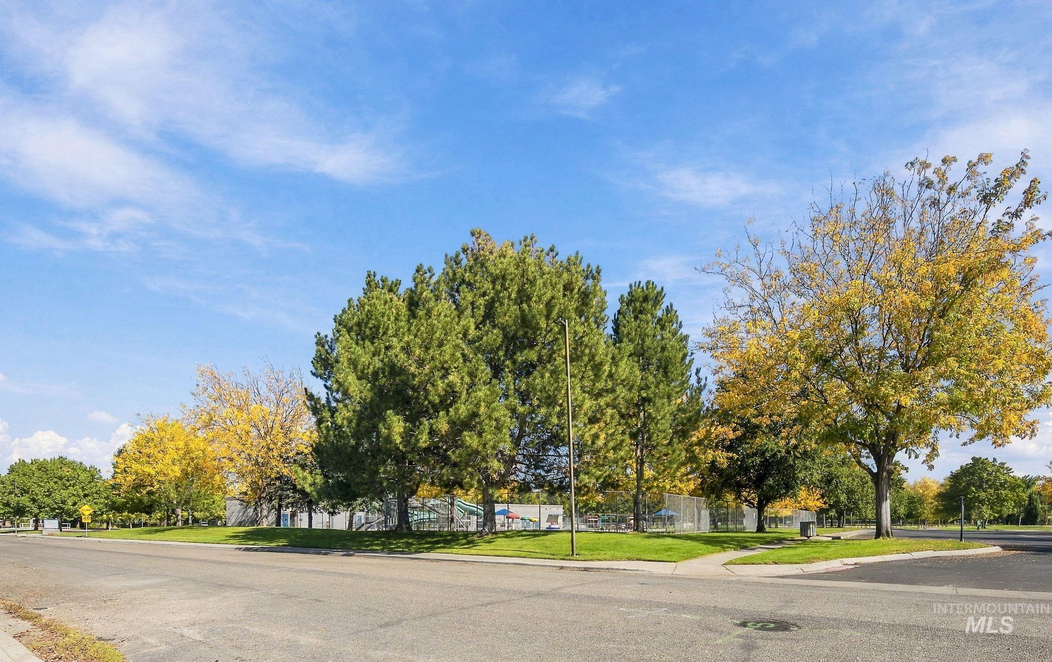 801 W Ivywild Lane, Boise, Idaho 83706, 3 Bedrooms, 2 Bathrooms, Residential For Sale, Price $489,000,MLS 99003049