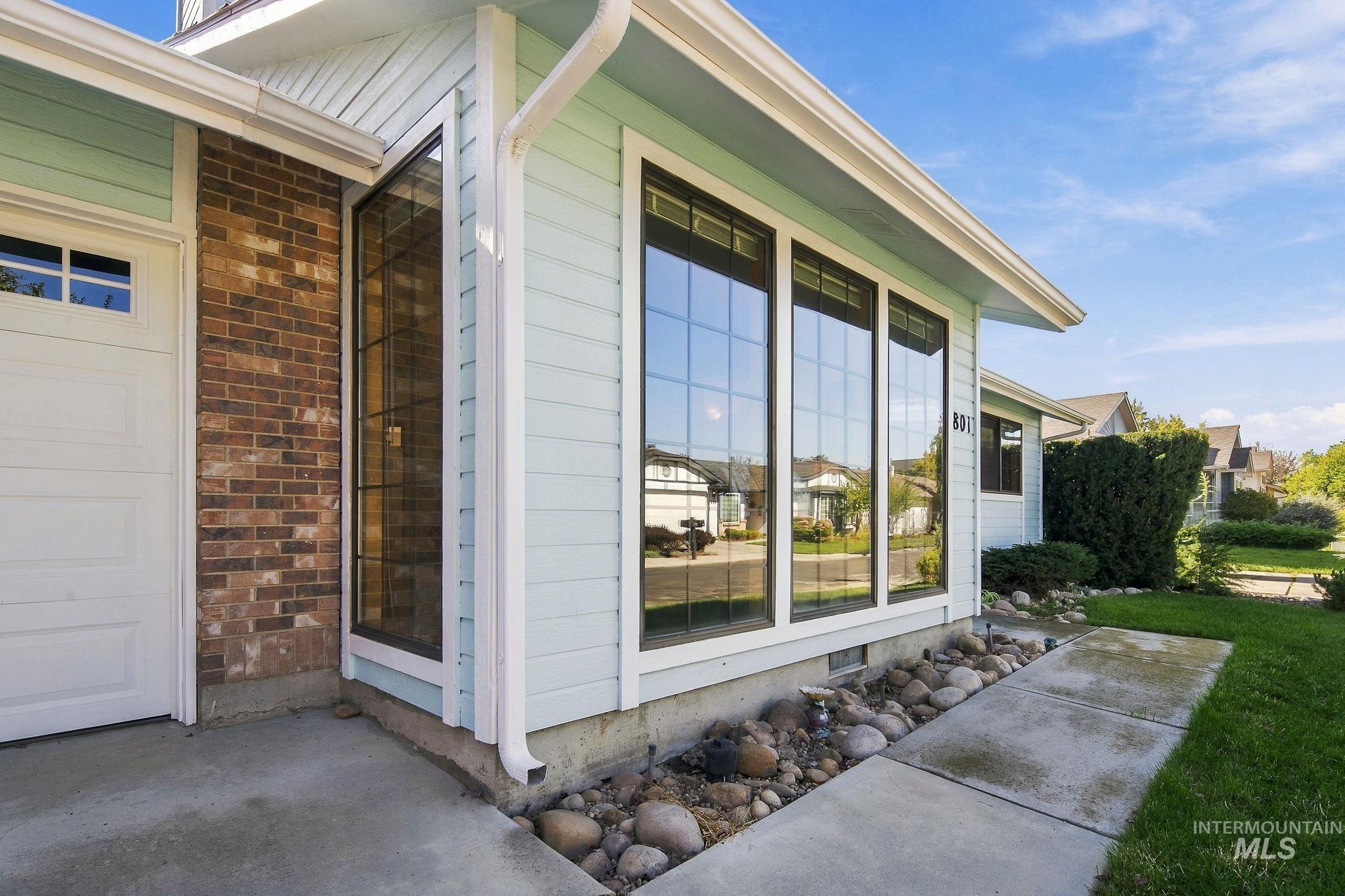 801 W Ivywild Lane, Boise, Idaho 83706, 3 Bedrooms, 2 Bathrooms, Residential For Sale, Price $489,000,MLS 99003049