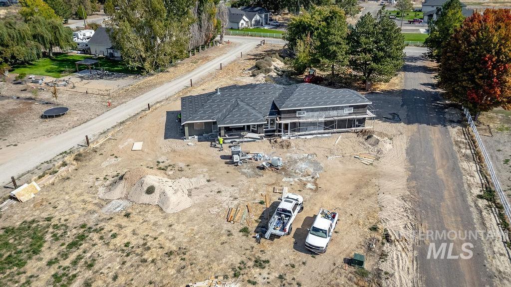 2572 Winchester Ln, Emmett, Idaho 83617, 3 Bedrooms, 2.5 Bathrooms, Residential For Sale, Price $960,000,MLS 99003050