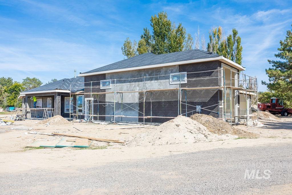 2572 Winchester Ln, Emmett, Idaho 83617, 3 Bedrooms, 2.5 Bathrooms, Residential For Sale, Price $960,000,MLS 99003050