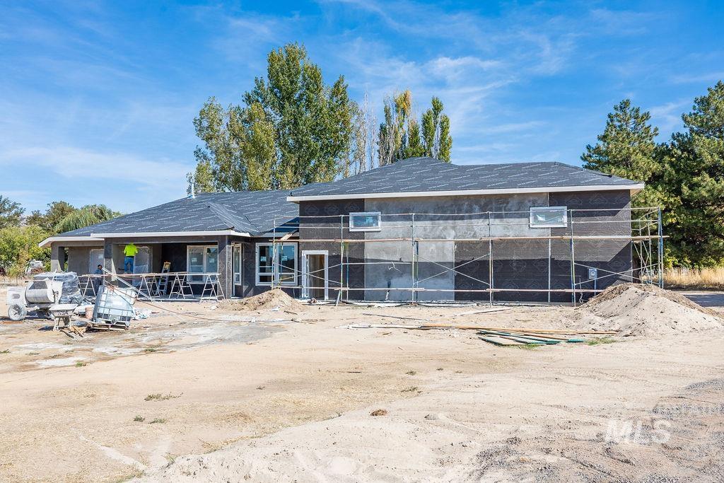 2572 Winchester Ln, Emmett, Idaho 83617, 3 Bedrooms, 2.5 Bathrooms, Residential For Sale, Price $960,000,MLS 99003050