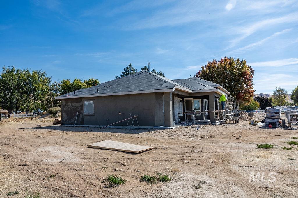 2572 Winchester Ln, Emmett, Idaho 83617, 3 Bedrooms, 2.5 Bathrooms, Residential For Sale, Price $960,000,MLS 99003050