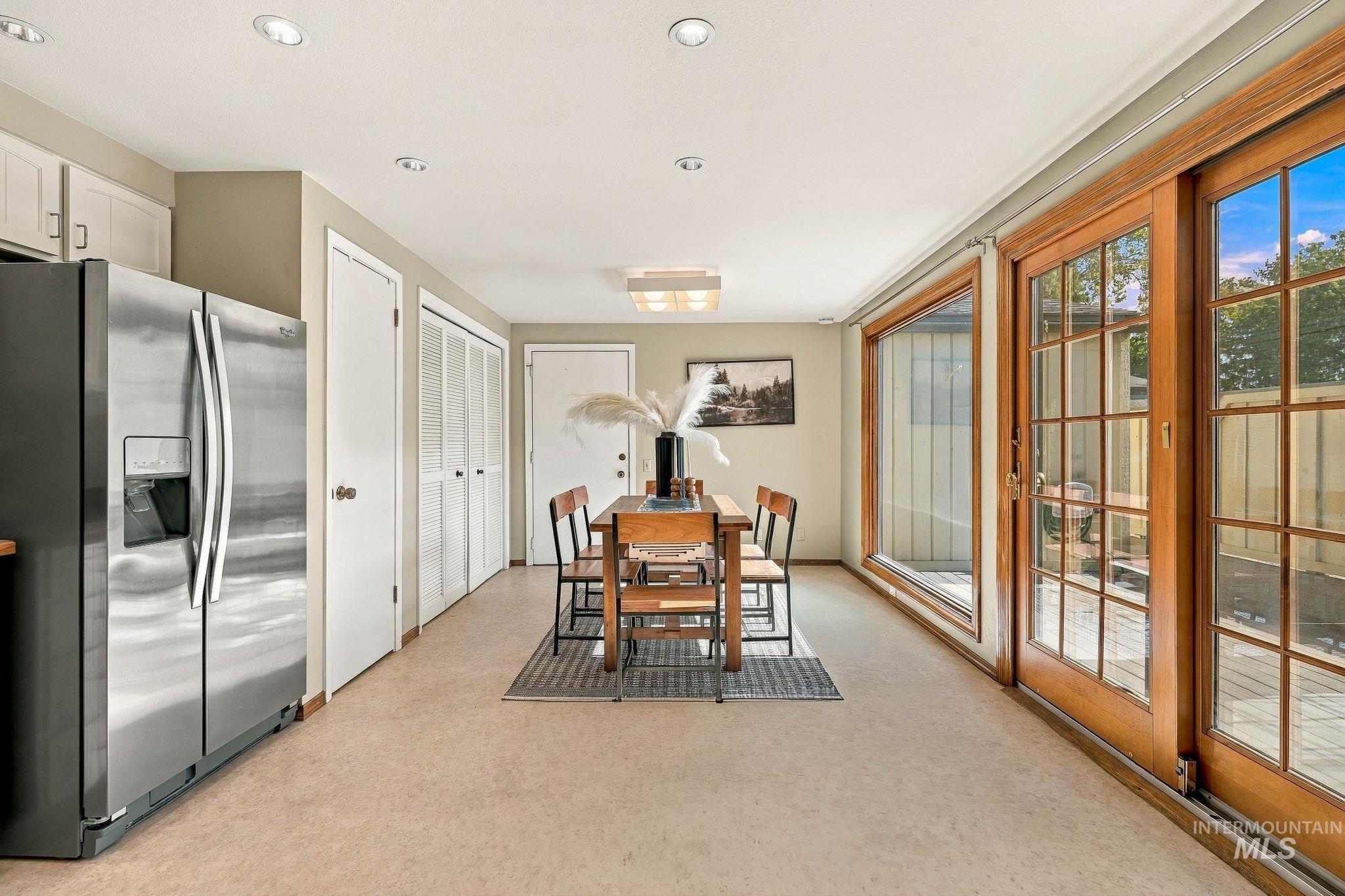 7255 W Cascade Dr, Boise, Idaho 83704, 1 Bedroom, 1.5 Bathrooms, Residential For Sale, Price $329,990,MLS 99003051