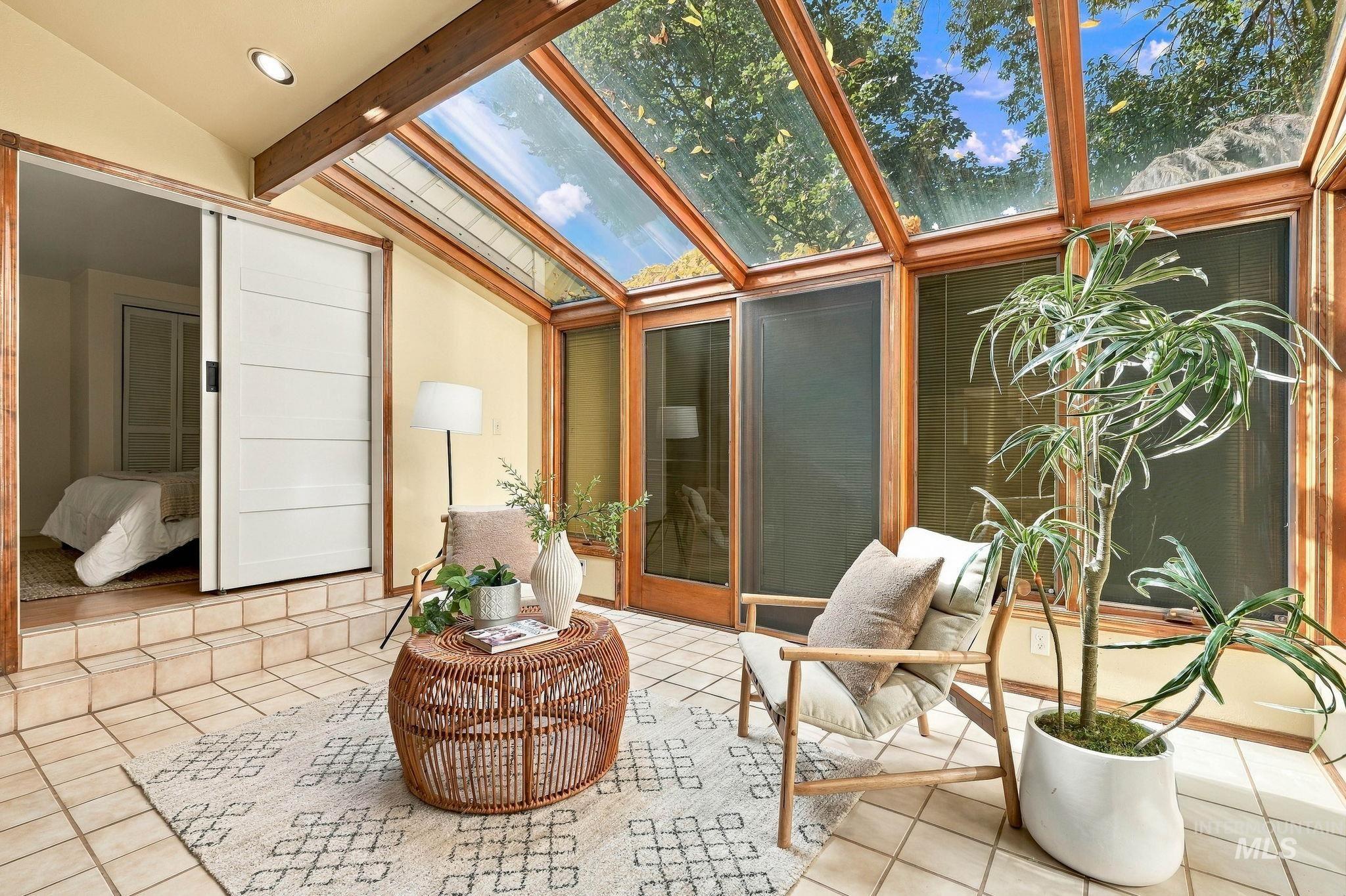 7255 W Cascade Dr, Boise, Idaho 83704, 1 Bedroom, 1.5 Bathrooms, Residential For Sale, Price $329,990,MLS 99003051