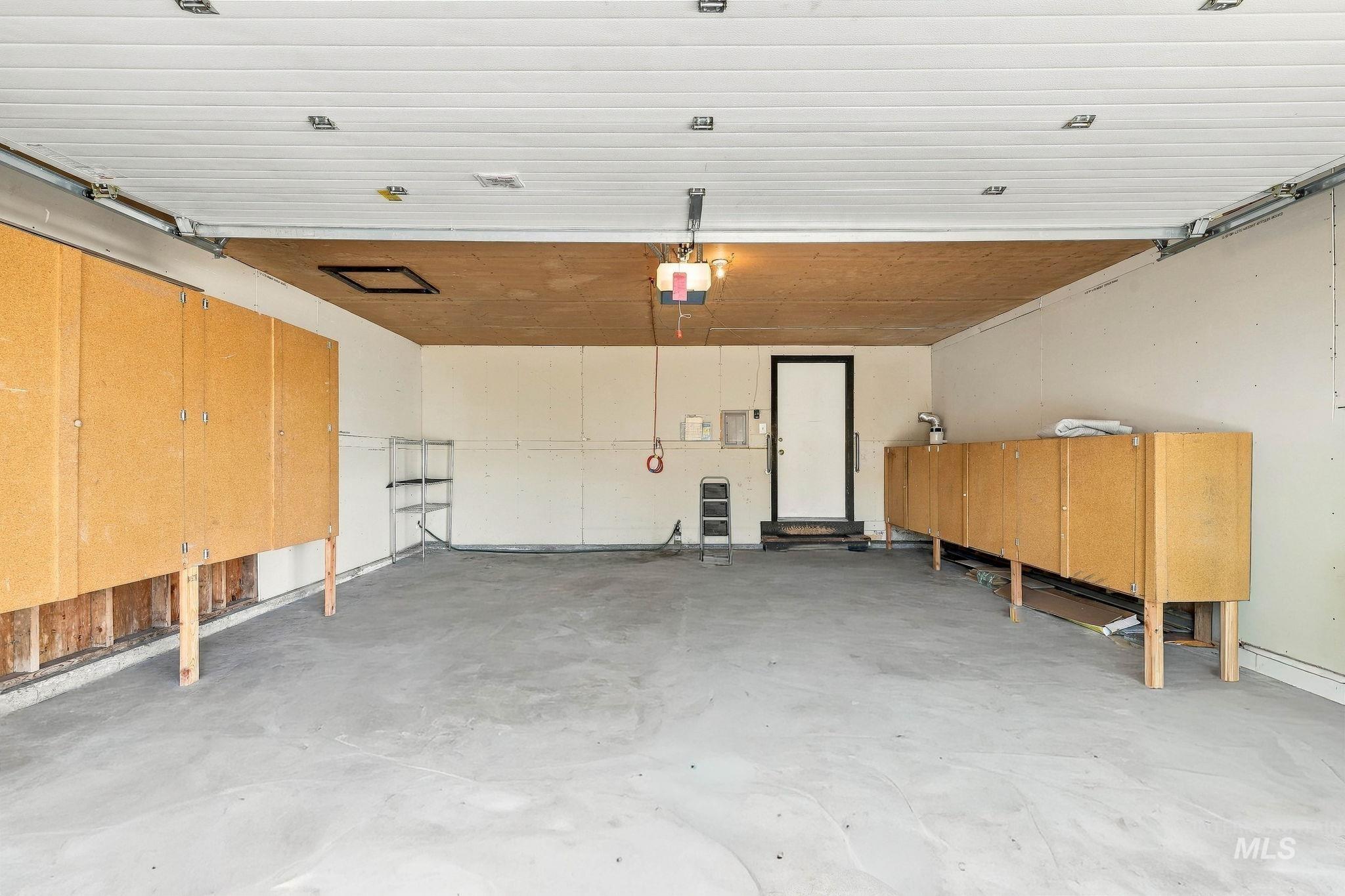 7255 W Cascade Dr, Boise, Idaho 83704, 1 Bedroom, 1.5 Bathrooms, Residential For Sale, Price $329,990,MLS 99003051