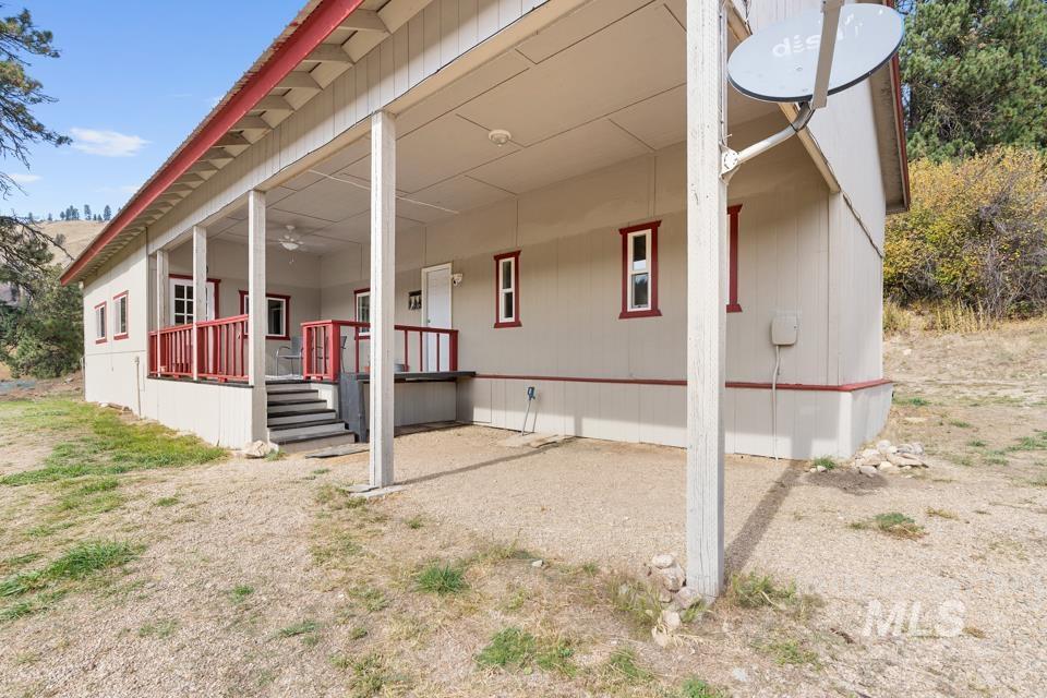 3487 Banks Lowman rd, Lowman, Idaho 83637, 2 Bedrooms, 2 Bathrooms, Residential For Sale, Price $450,000,MLS 99003053