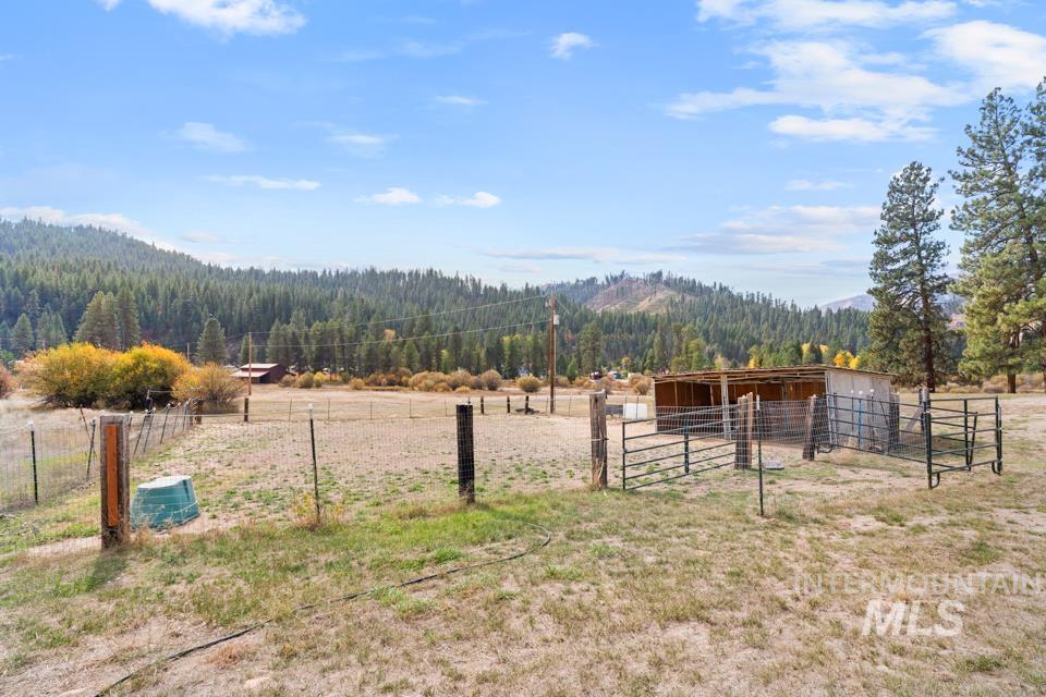 3487 Banks Lowman rd, Lowman, Idaho 83637, 2 Bedrooms, 2 Bathrooms, Residential For Sale, Price $450,000,MLS 99003053