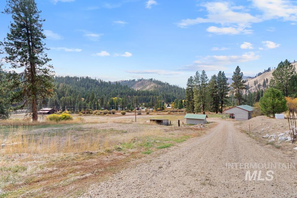 3487 Banks Lowman rd, Lowman, Idaho 83637, 2 Bedrooms, 2 Bathrooms, Residential For Sale, Price $450,000,MLS 99003053