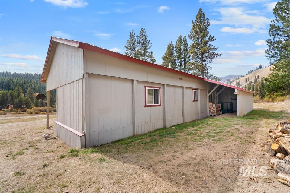 3487 Banks Lowman rd, Lowman, Idaho 83637, 2 Bedrooms, 2 Bathrooms, Residential For Sale, Price $450,000,MLS 99003053