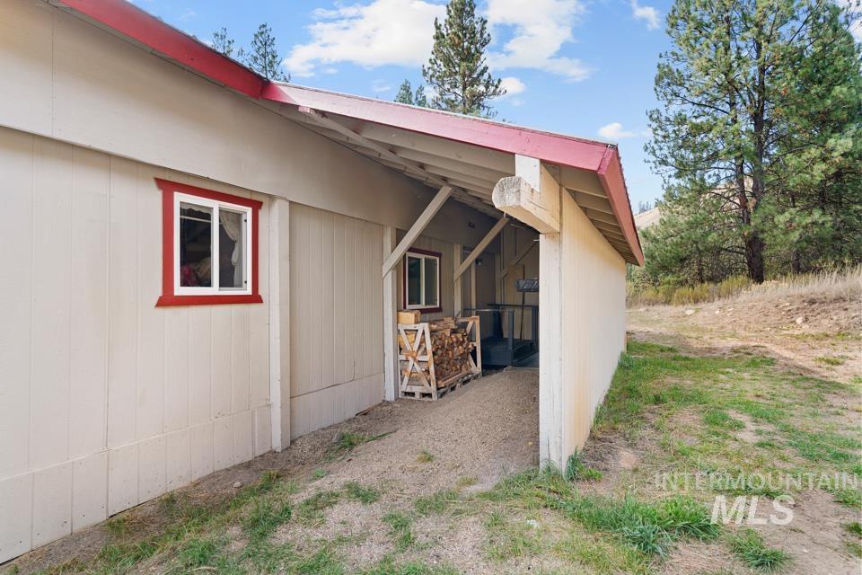3487 Banks Lowman rd, Lowman, Idaho 83637, 2 Bedrooms, 2 Bathrooms, Residential For Sale, Price $450,000,MLS 99003053