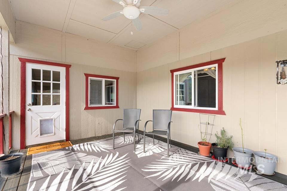 3487 Banks Lowman rd, Lowman, Idaho 83637, 2 Bedrooms, 2 Bathrooms, Residential For Sale, Price $450,000,MLS 99003053