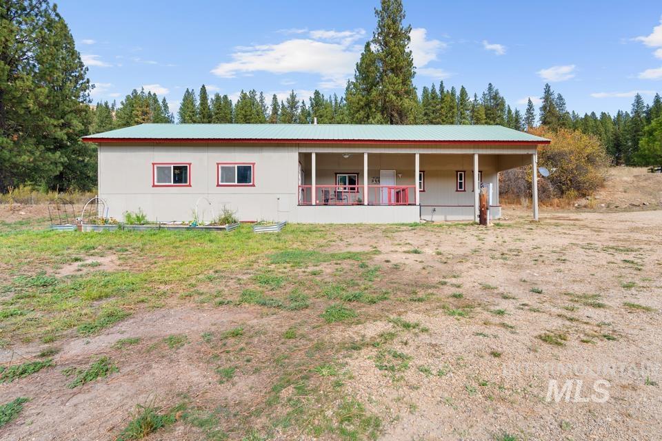 3487 Banks Lowman rd, Lowman, Idaho 83637, 2 Bedrooms, 2 Bathrooms, Residential For Sale, Price $450,000,MLS 99003053