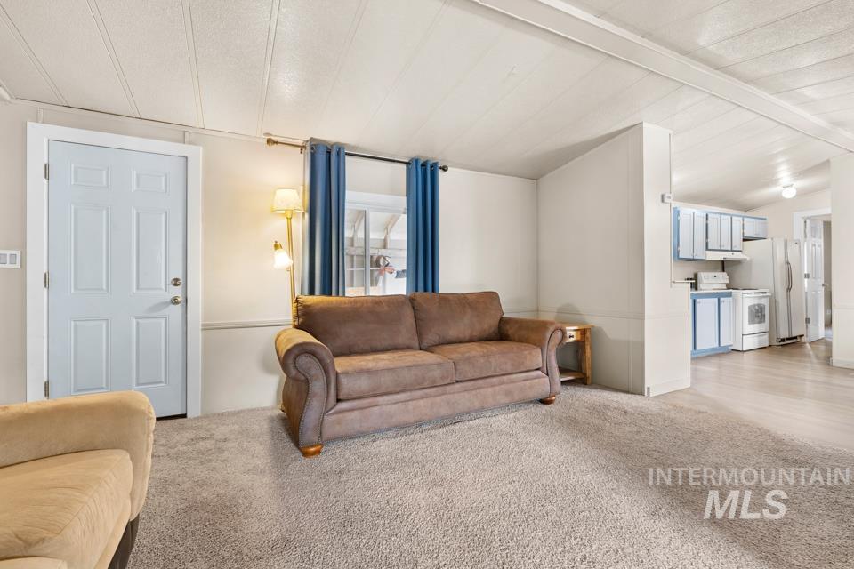 3487 Banks Lowman rd, Lowman, Idaho 83637, 2 Bedrooms, 2 Bathrooms, Residential For Sale, Price $450,000,MLS 99003053