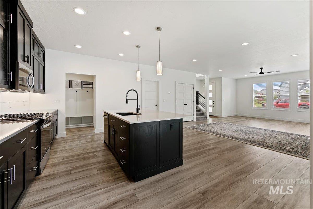 1811 E Knobcone Drive, Meridian, Idaho 83642, 3 Bedrooms, 2.5 Bathrooms, Residential For Sale, Price $514,900,MLS 99003054
