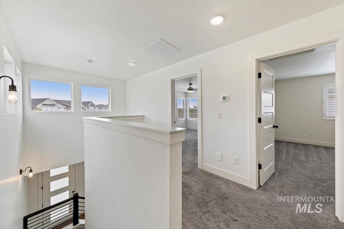 1811 E Knobcone Drive, Meridian, Idaho 83642, 3 Bedrooms, 2.5 Bathrooms, Residential For Sale, Price $514,900,MLS 99003054