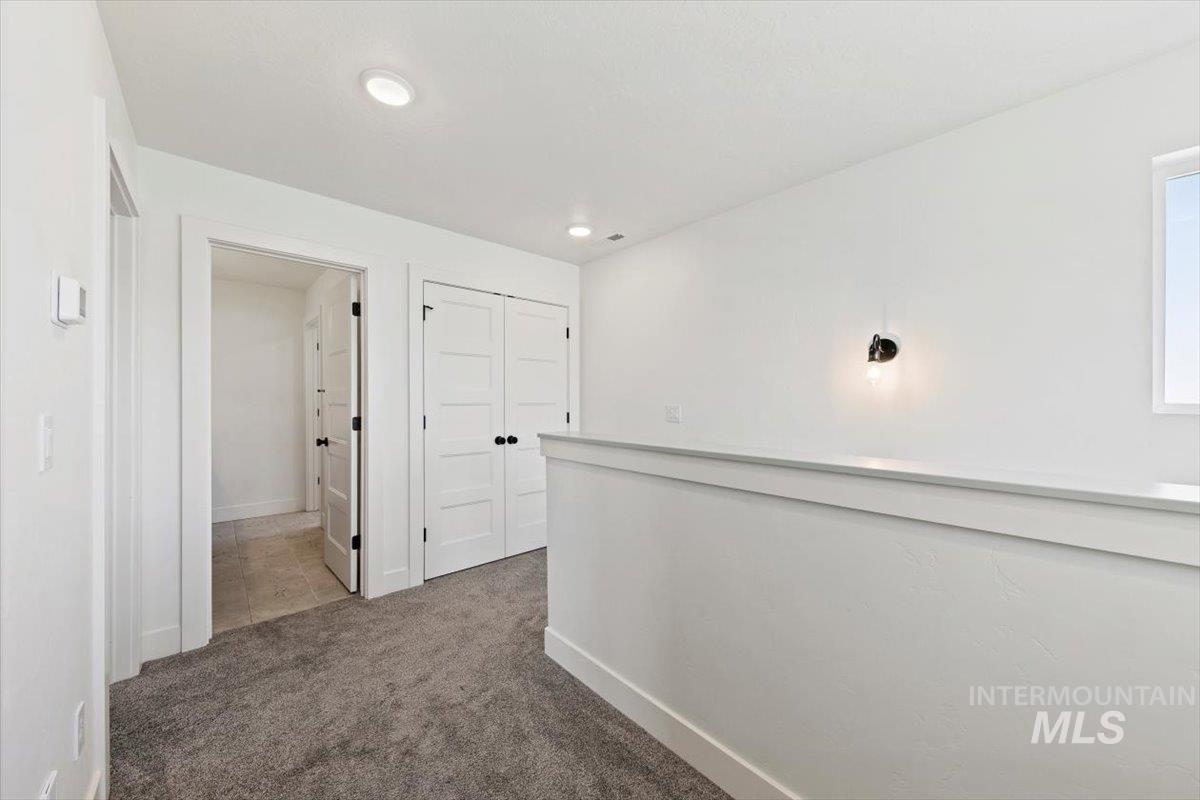 1811 E Knobcone Drive, Meridian, Idaho 83642, 3 Bedrooms, 2.5 Bathrooms, Residential For Sale, Price $514,900,MLS 99003054
