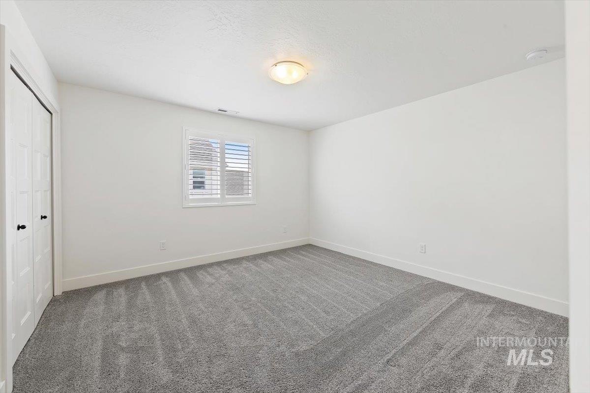 1811 E Knobcone Drive, Meridian, Idaho 83642, 3 Bedrooms, 2.5 Bathrooms, Residential For Sale, Price $514,900,MLS 99003054