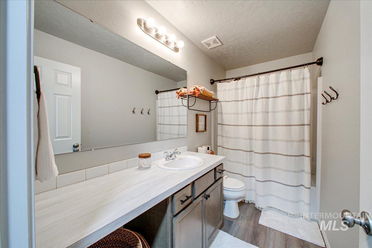 11800 Richmond St, Caldwell, Idaho 83605, 3 Bedrooms, 2 Bathrooms, Residential For Sale, Price $379,000,MLS 99003055