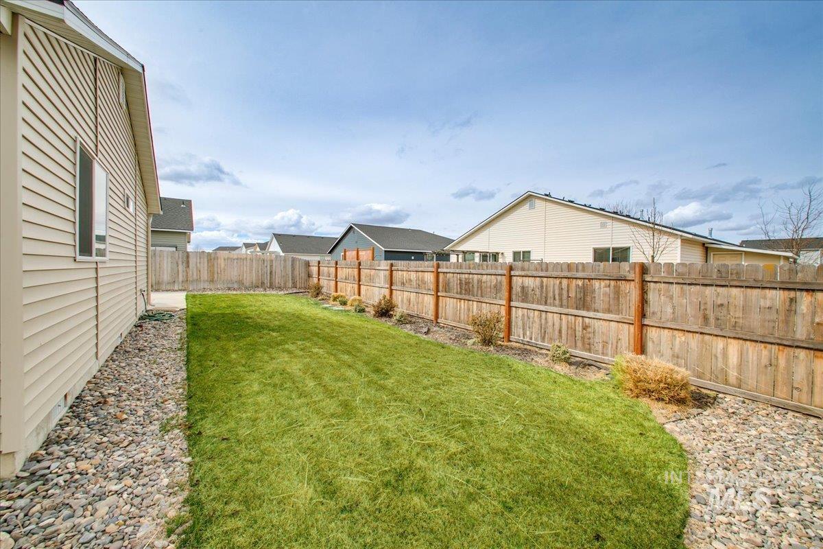 11800 Richmond St, Caldwell, Idaho 83605, 3 Bedrooms, 2 Bathrooms, Residential For Sale, Price $379,000,MLS 99003055