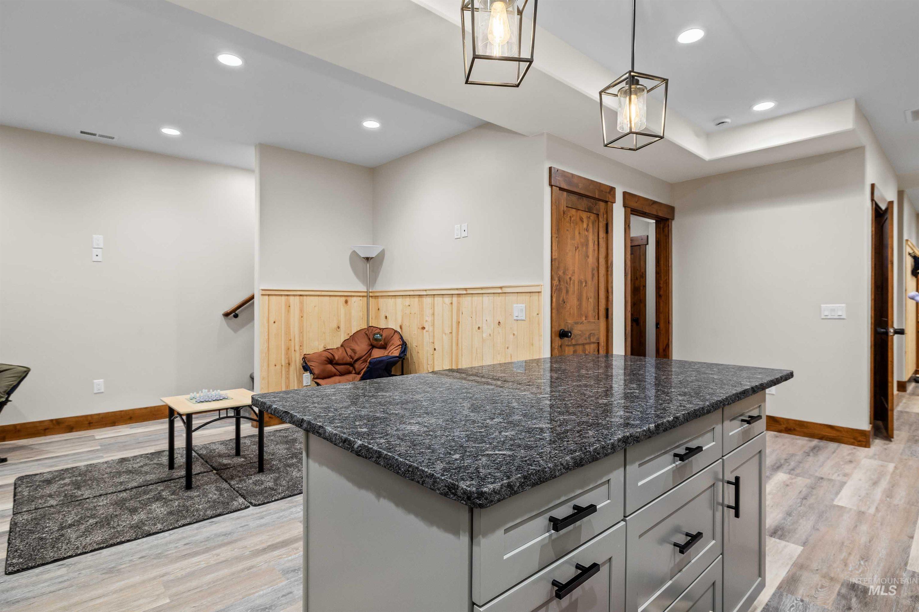 872 E Shootin Iron Rd, Almo, Idaho 83342, 5 Bedrooms, 3 Bathrooms, Residential For Sale, Price $1,100,000,MLS 99003056